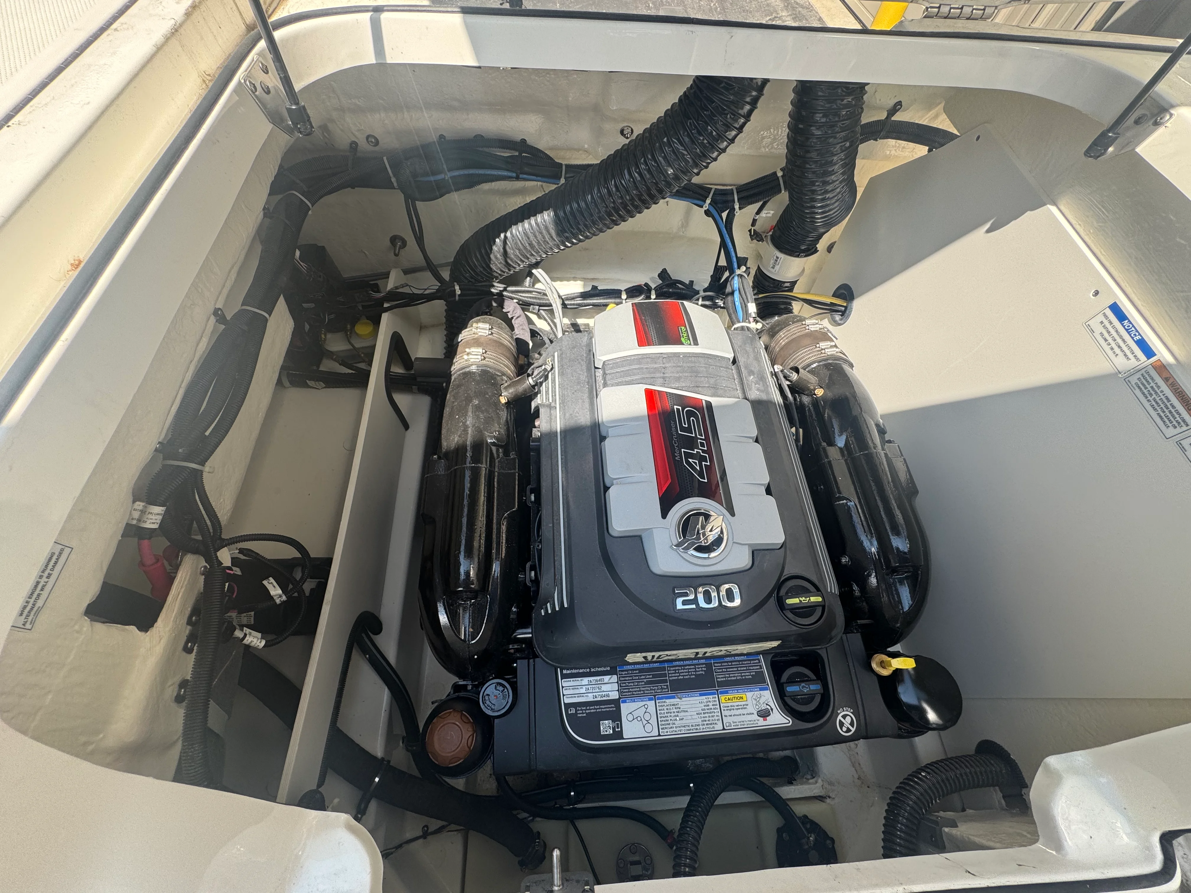 2023 Bayliner VR5 Bowrider I/O Image Thumbnail #11