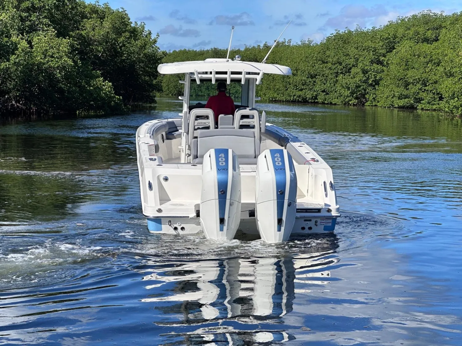 2026 Boston Whaler 330 Outrage Image Thumbnail #11