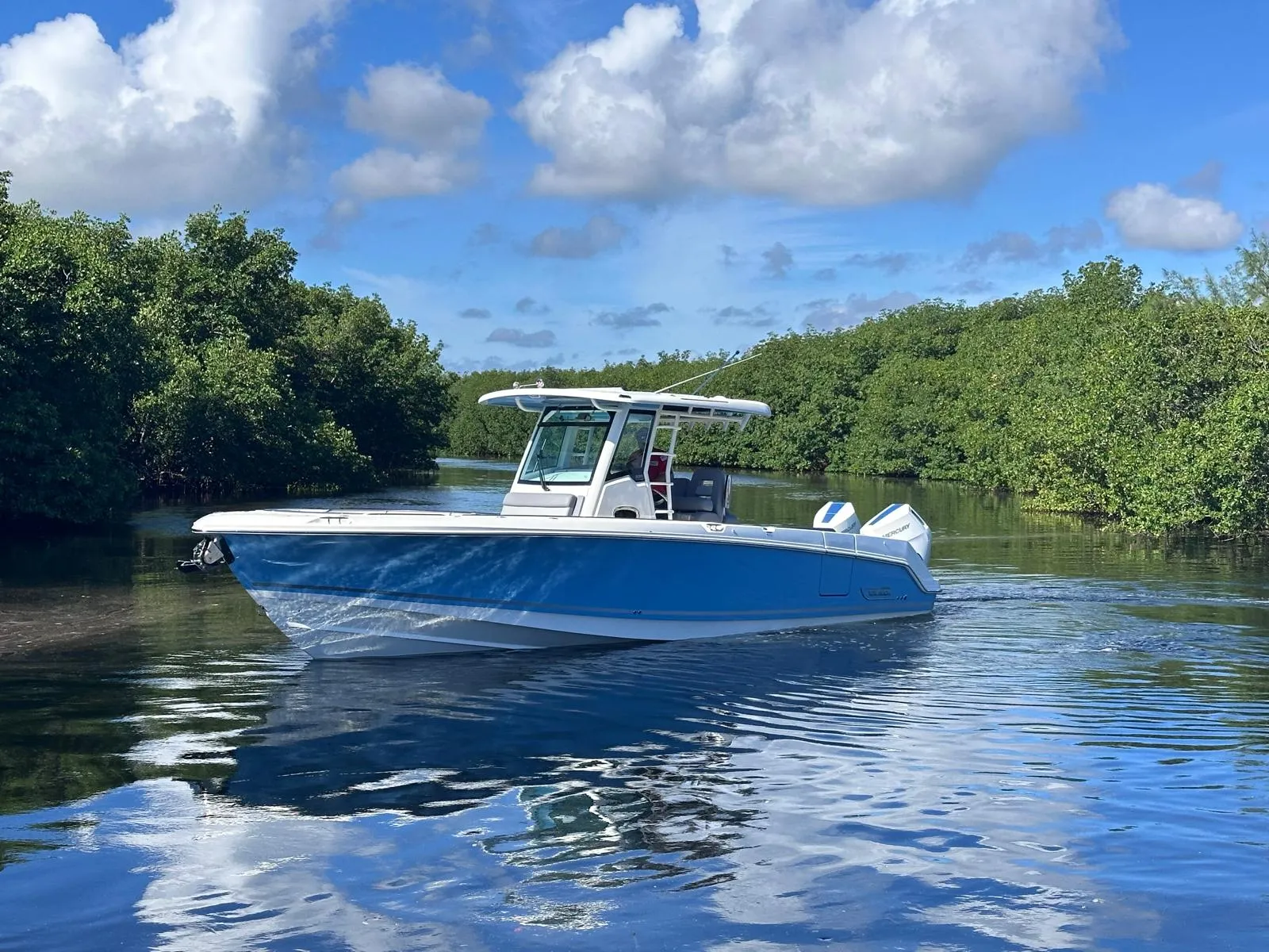 2026 Boston Whaler 330 Outrage Image Thumbnail #1