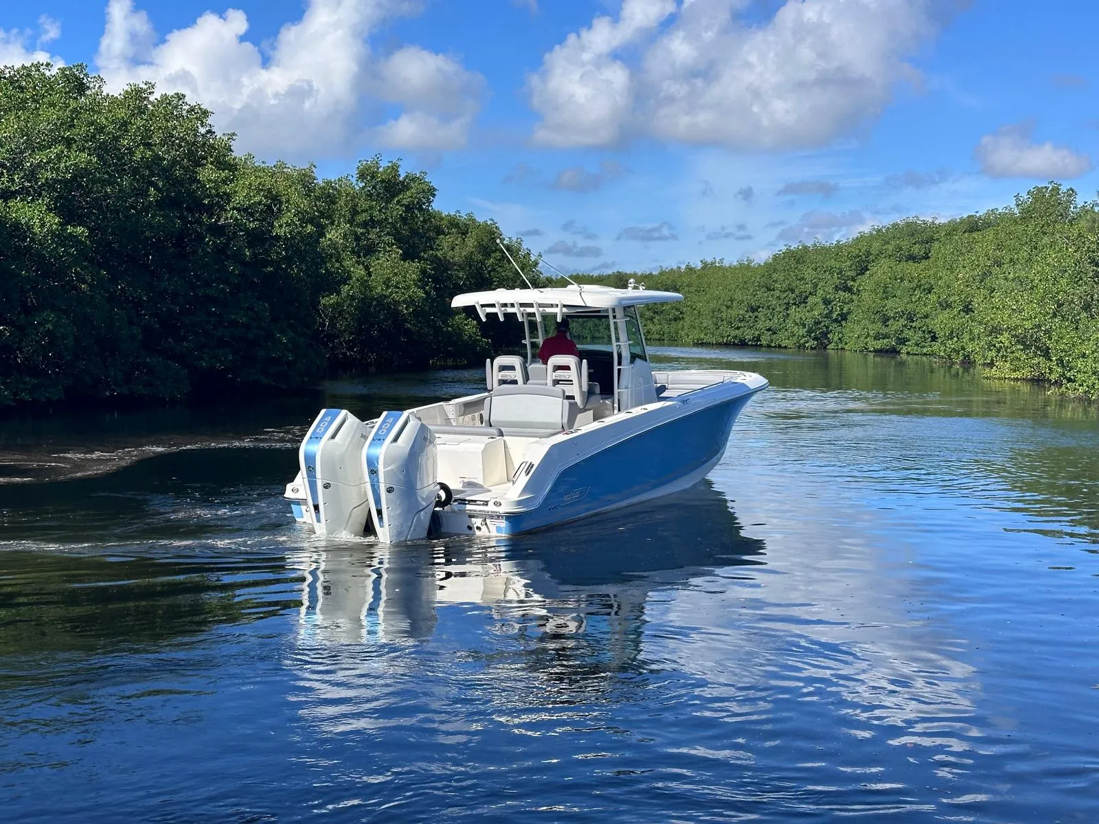 2026 Boston Whaler 330 Outrage Image Thumbnail #10