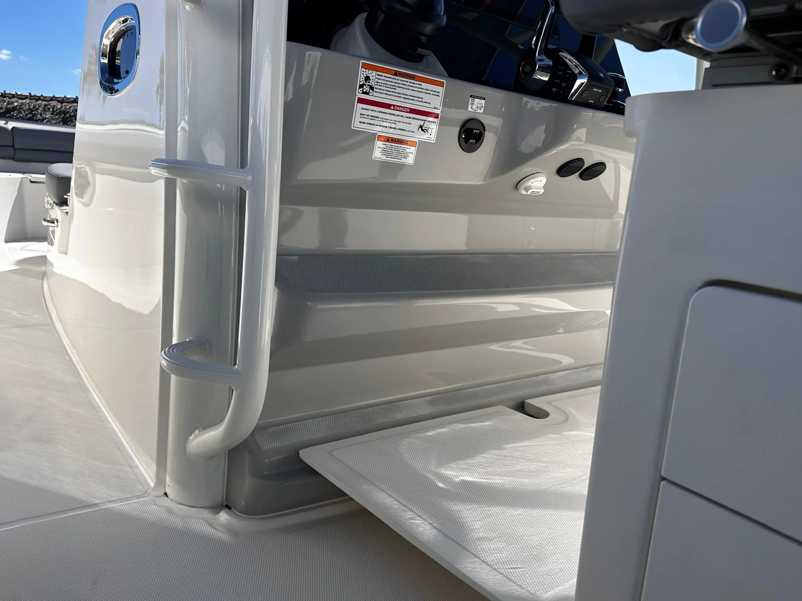 2026 Boston Whaler 330 Outrage Image Thumbnail #25