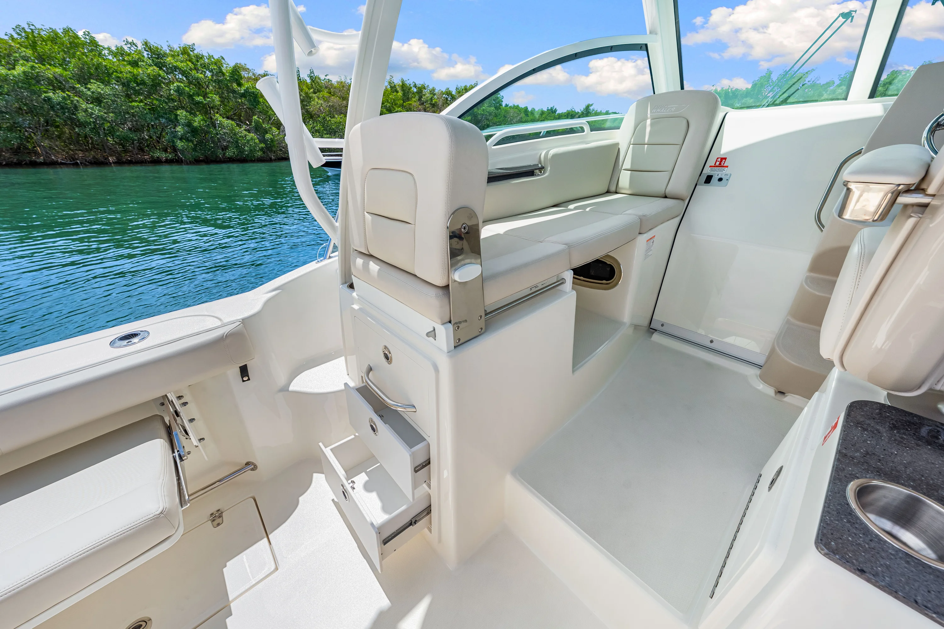 2026 Boston Whaler 285 Conquest Image Thumbnail #48