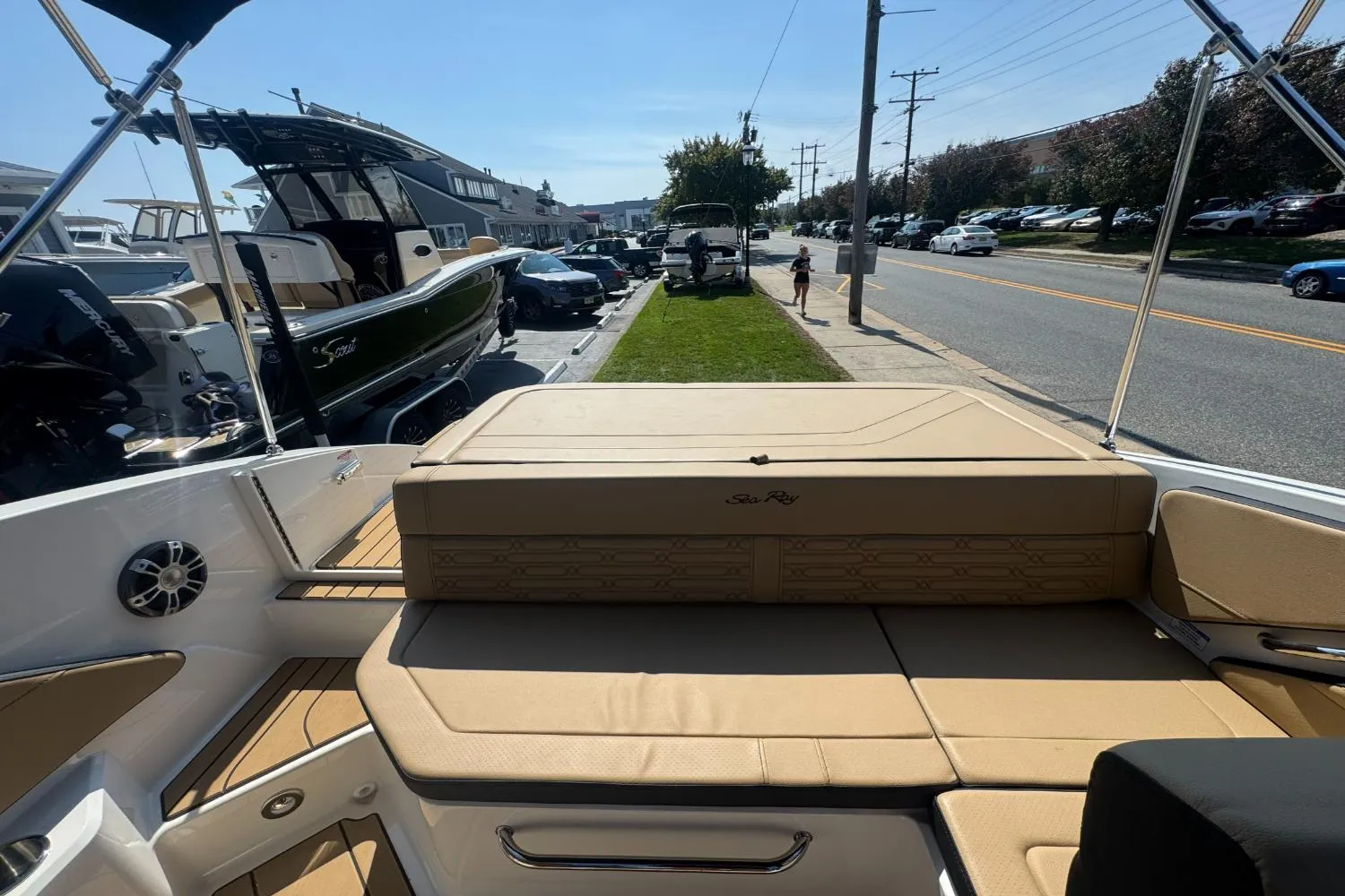 2025 Sea Ray SPX 190 Image Thumbnail #5