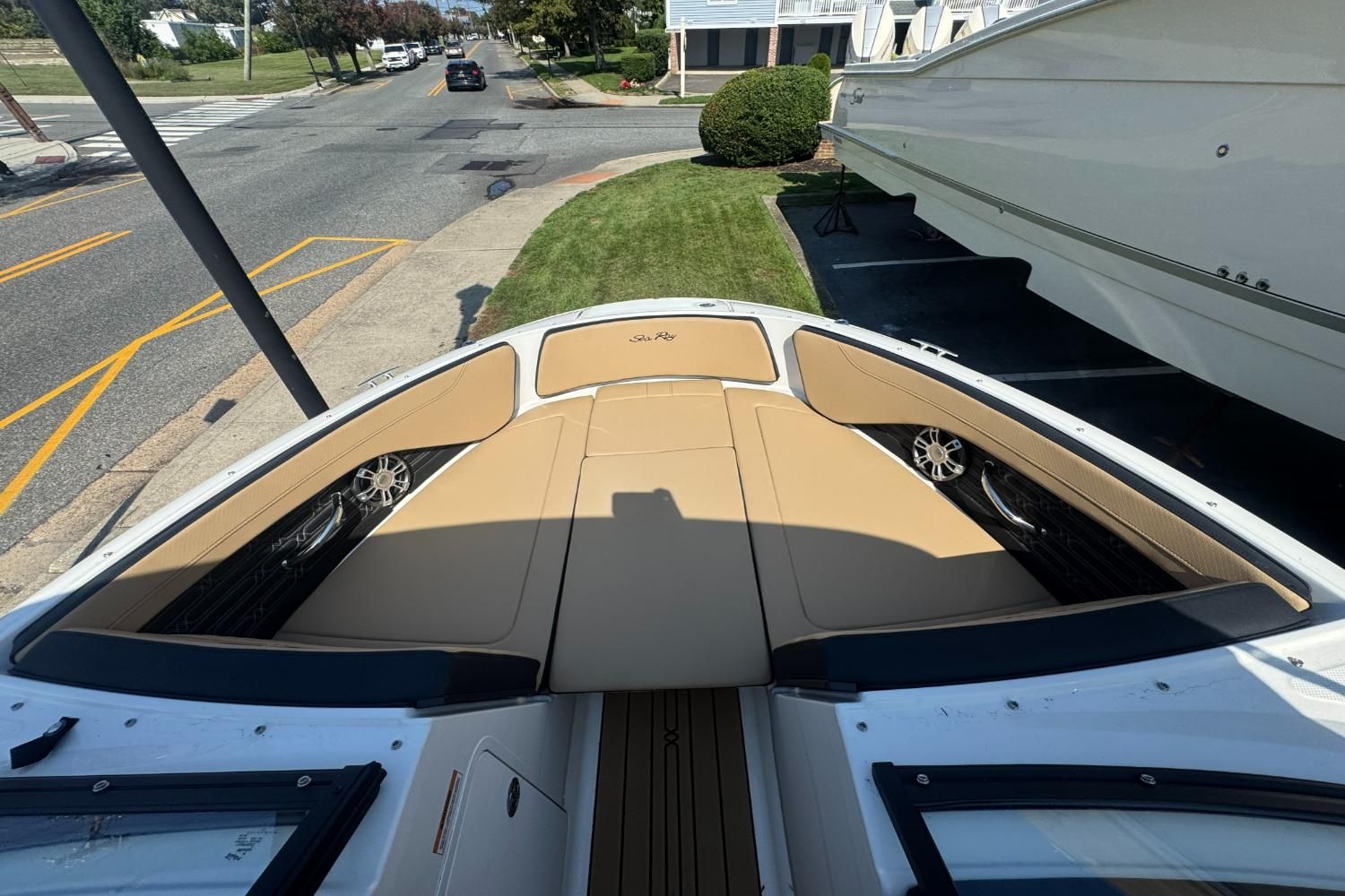 2025 Sea Ray SPX 190 Image Thumbnail #19