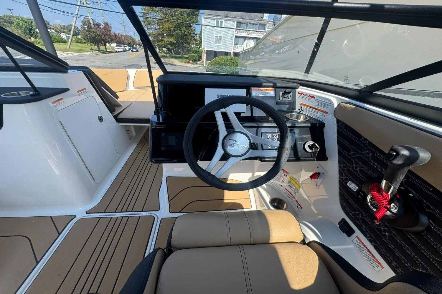 2025 Sea Ray SPX 190 Image Thumbnail #13