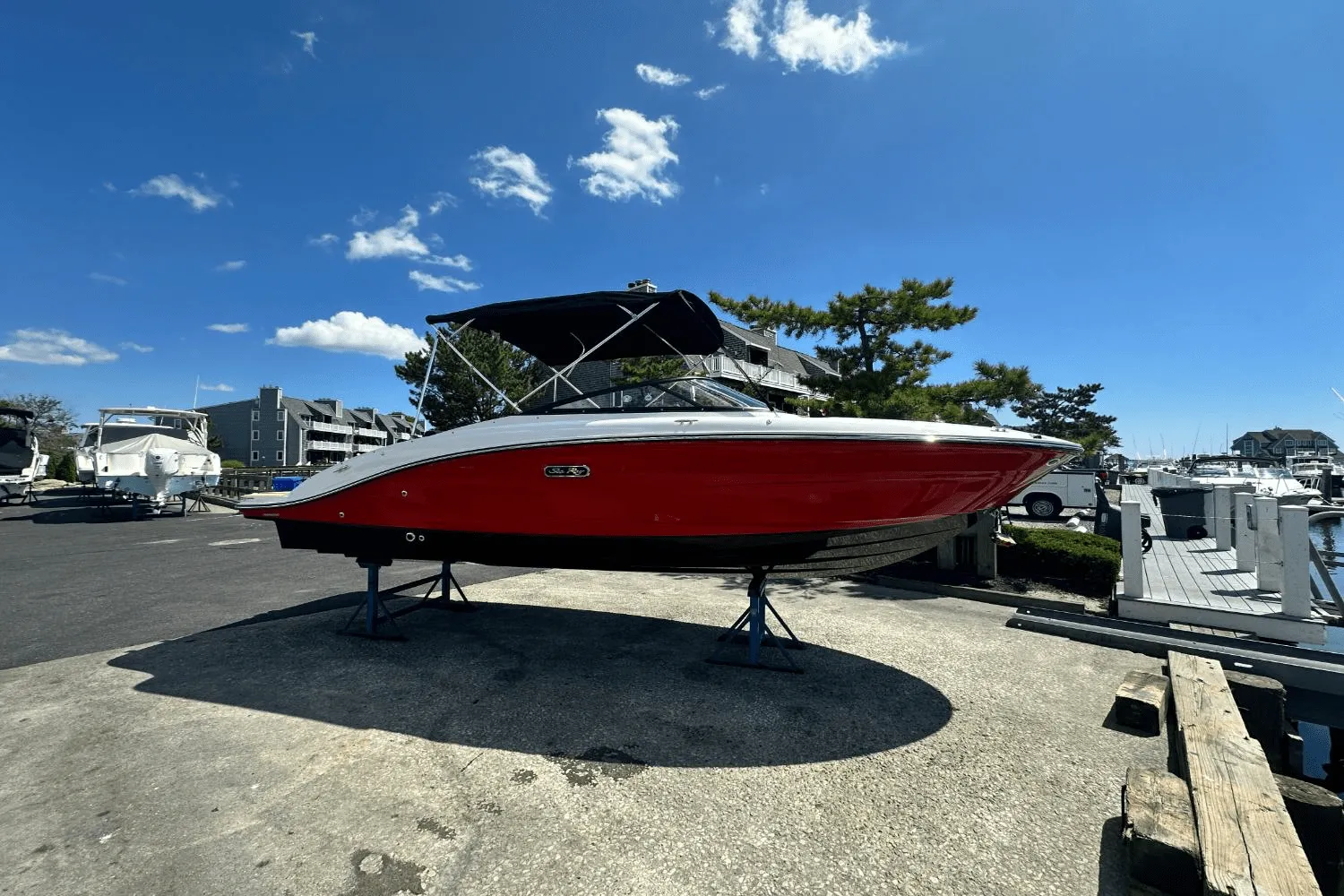 2025 Sea Ray SPX 210 Image Thumbnail #0