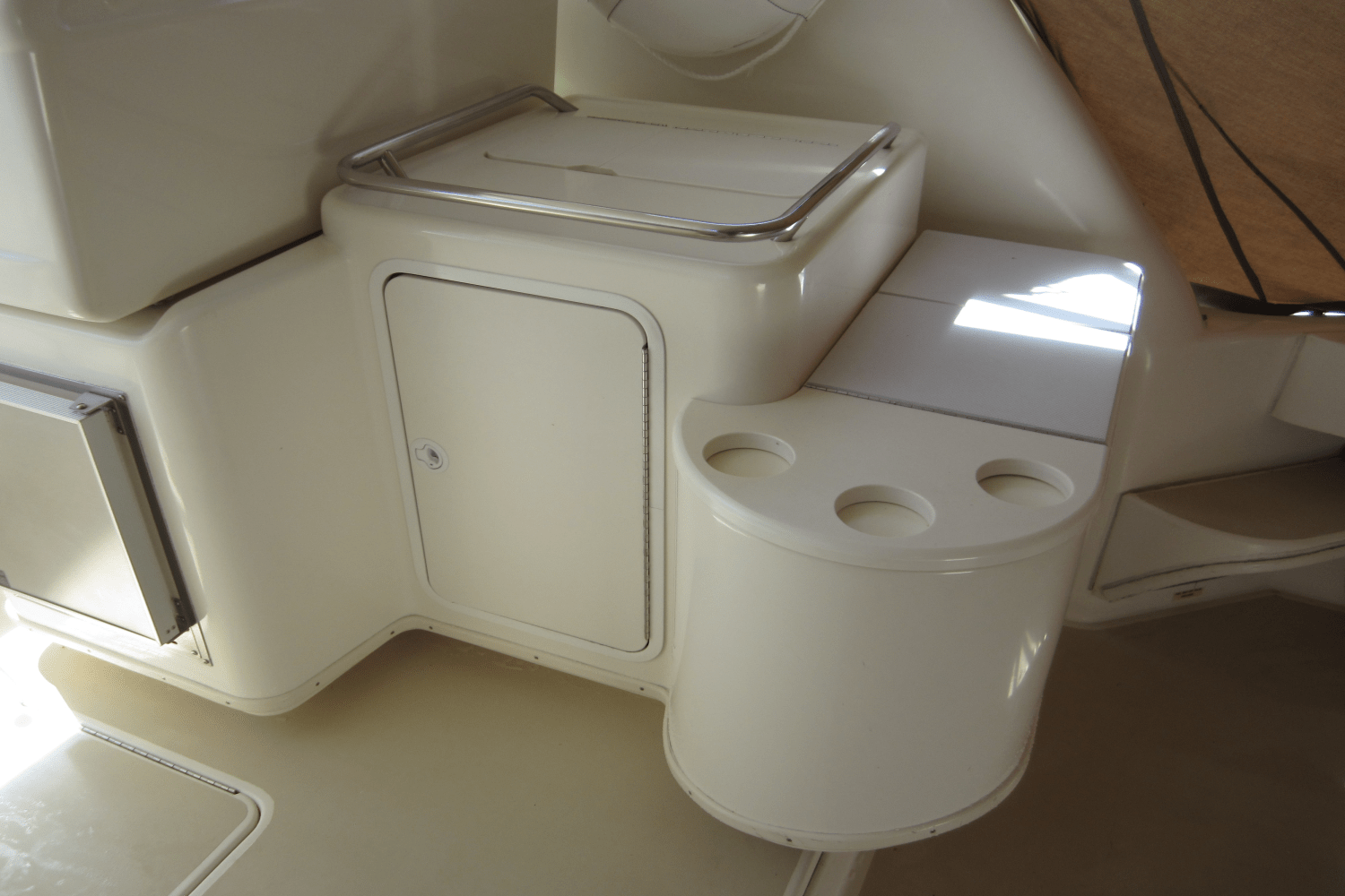 1997 Sea Ray 330 EXPRESS CRUISER Image Thumbnail #30