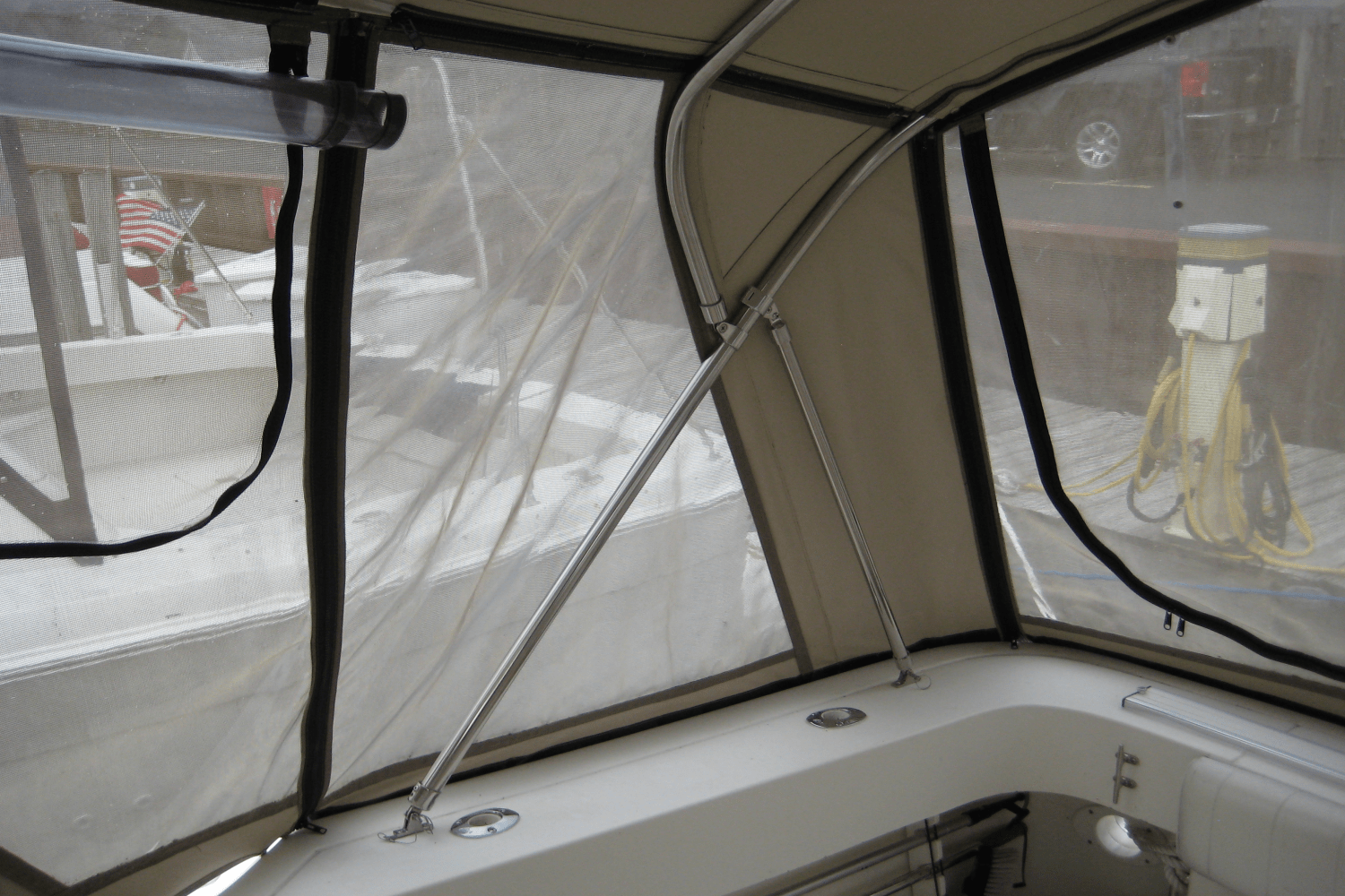 1997 Sea Ray 330 EXPRESS CRUISER Image Thumbnail #19