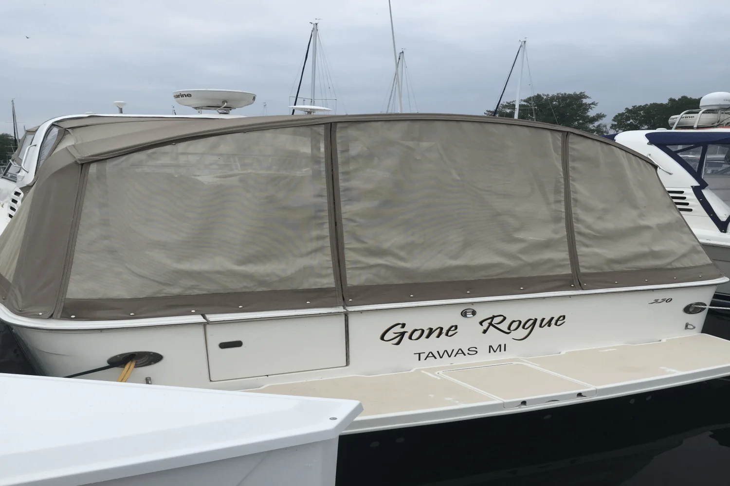 1997 Sea Ray 330 EXPRESS CRUISER Image Thumbnail #17