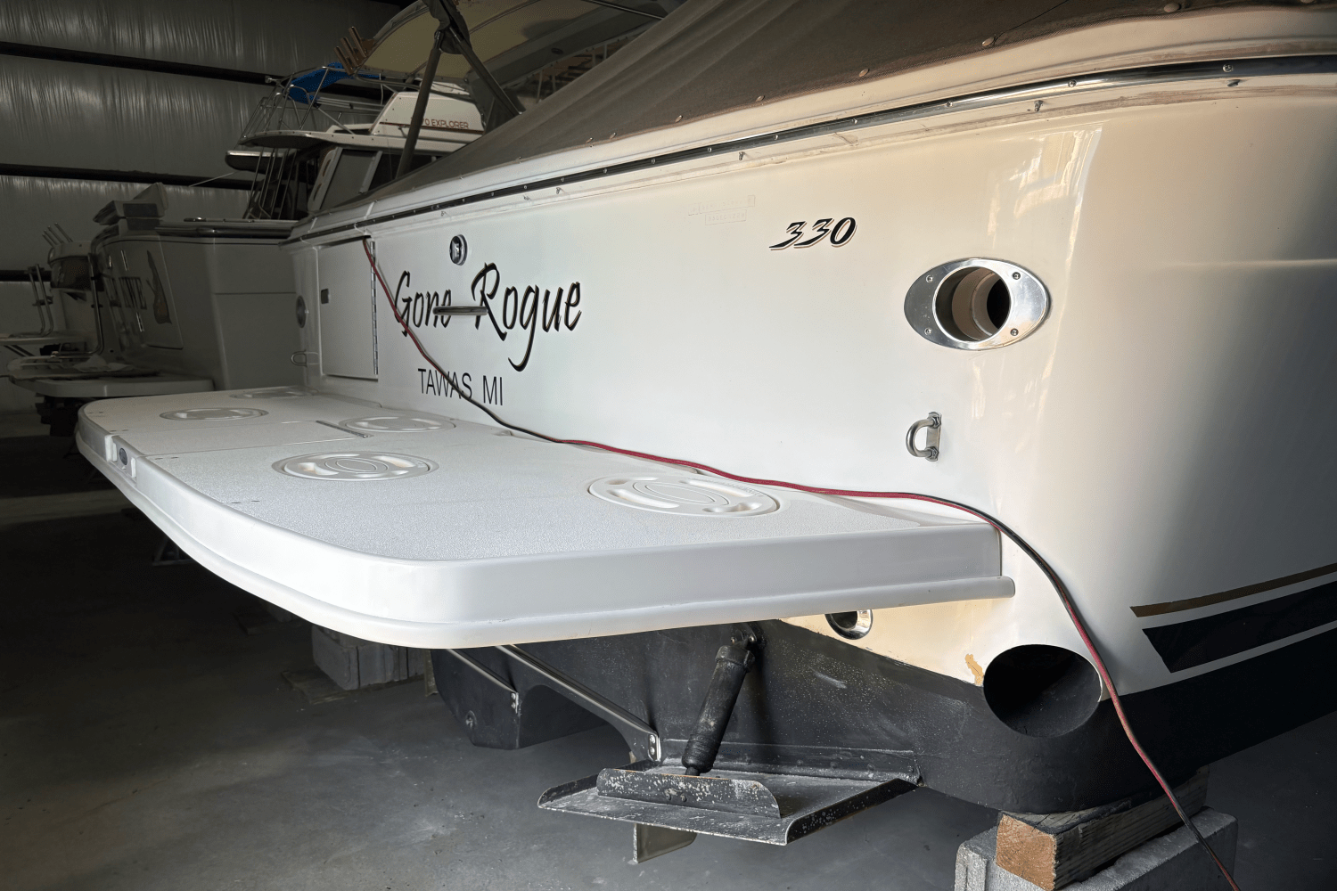 1997 Sea Ray 330 EXPRESS CRUISER Image Thumbnail #13