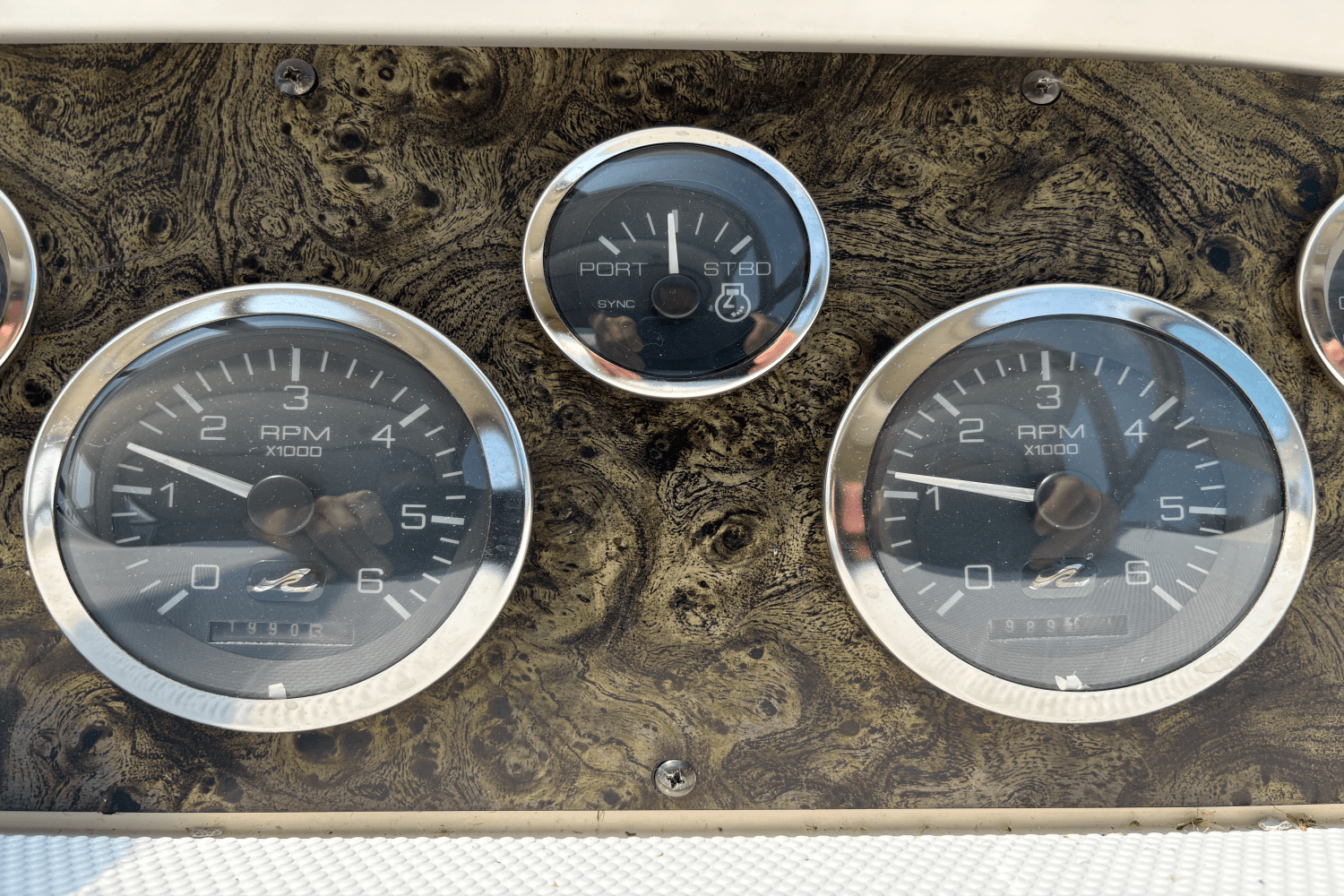 1997 Sea Ray 330 EXPRESS CRUISER Image Thumbnail #37