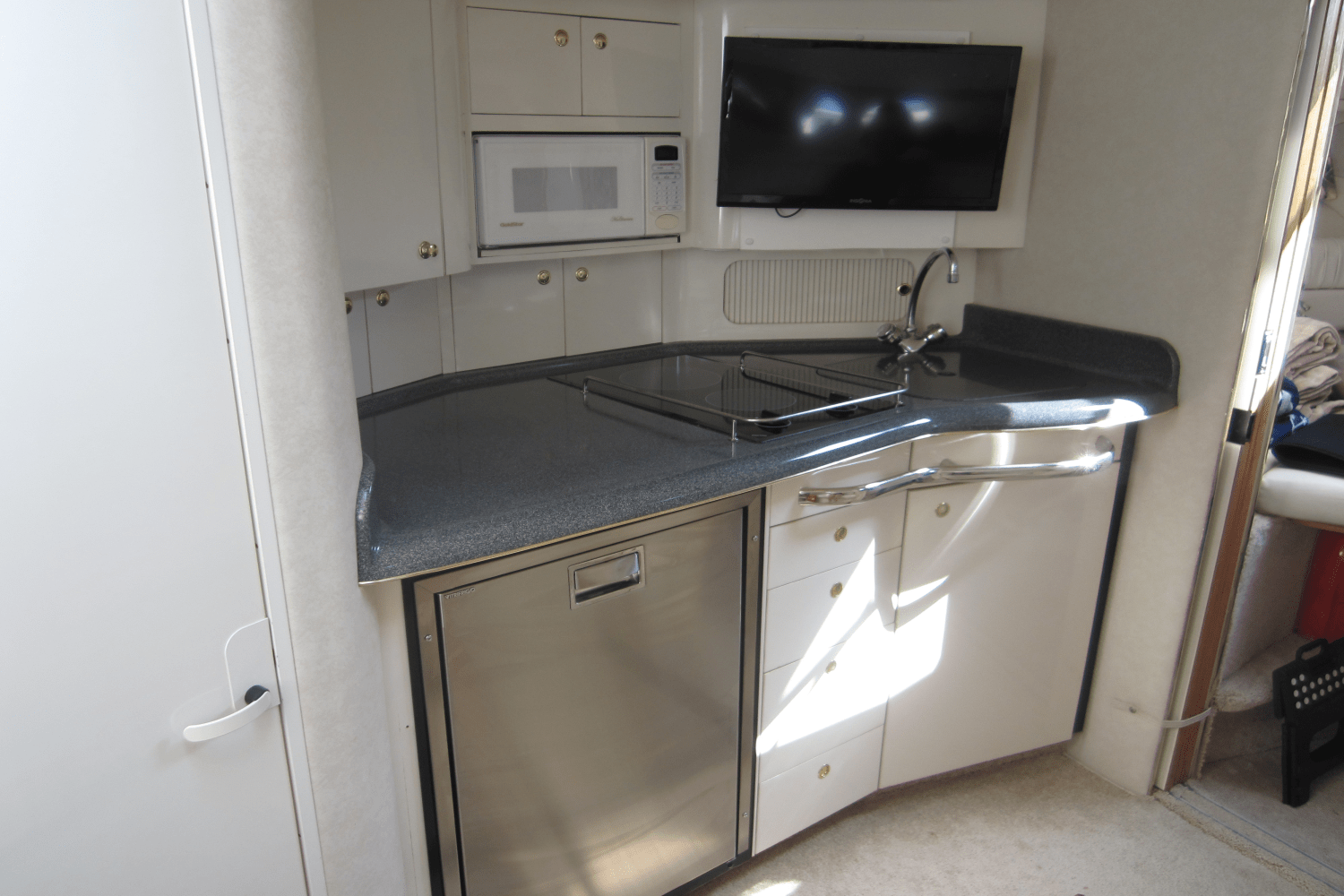 1997 Sea Ray 330 EXPRESS CRUISER Image Thumbnail #58