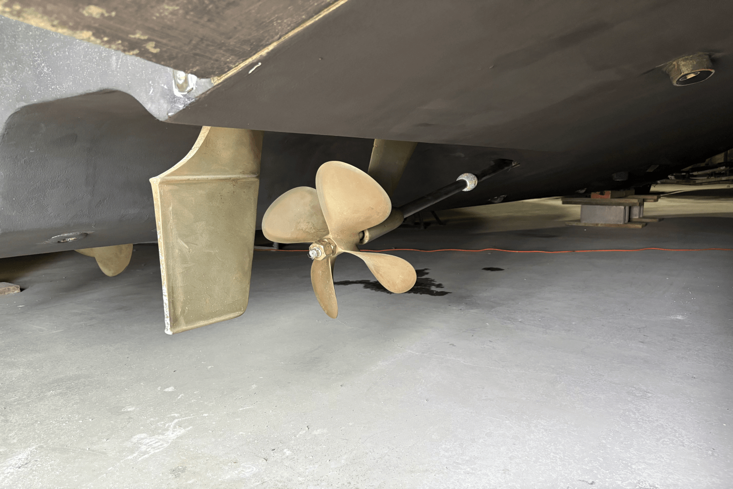 1997 Sea Ray 330 EXPRESS CRUISER Image Thumbnail #10