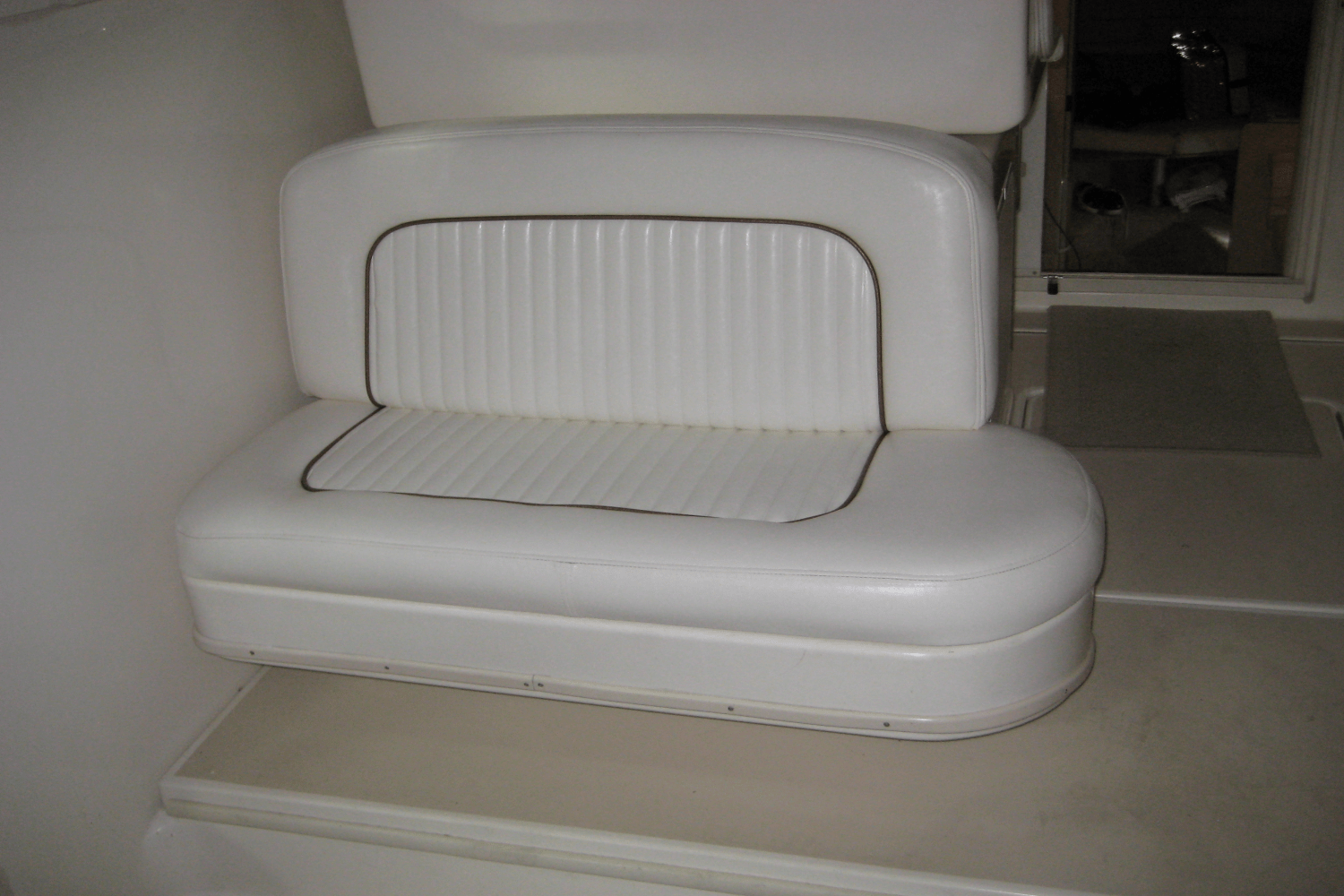 1997 Sea Ray 330 EXPRESS CRUISER Image Thumbnail #32