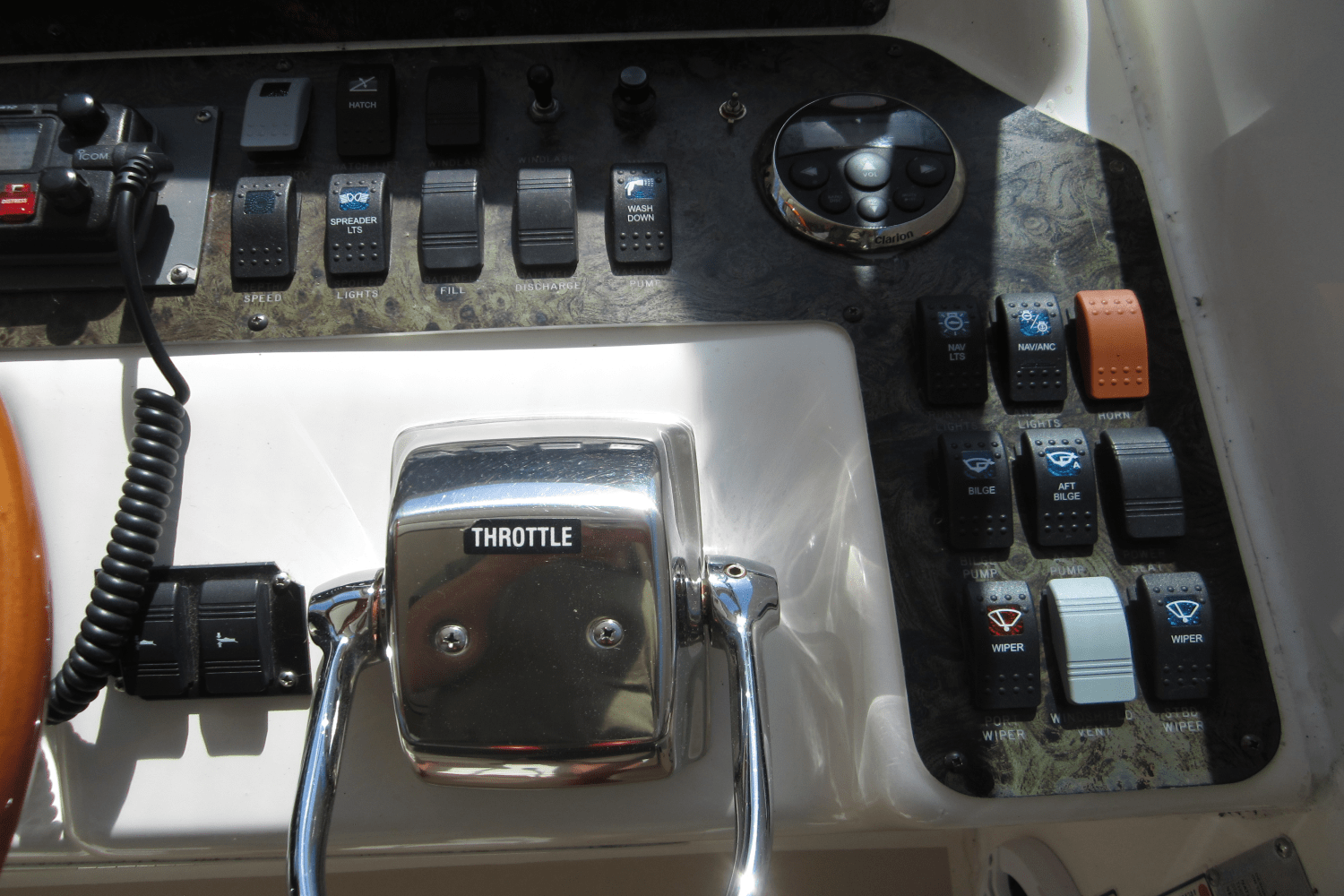 1997 Sea Ray 330 EXPRESS CRUISER Image Thumbnail #48