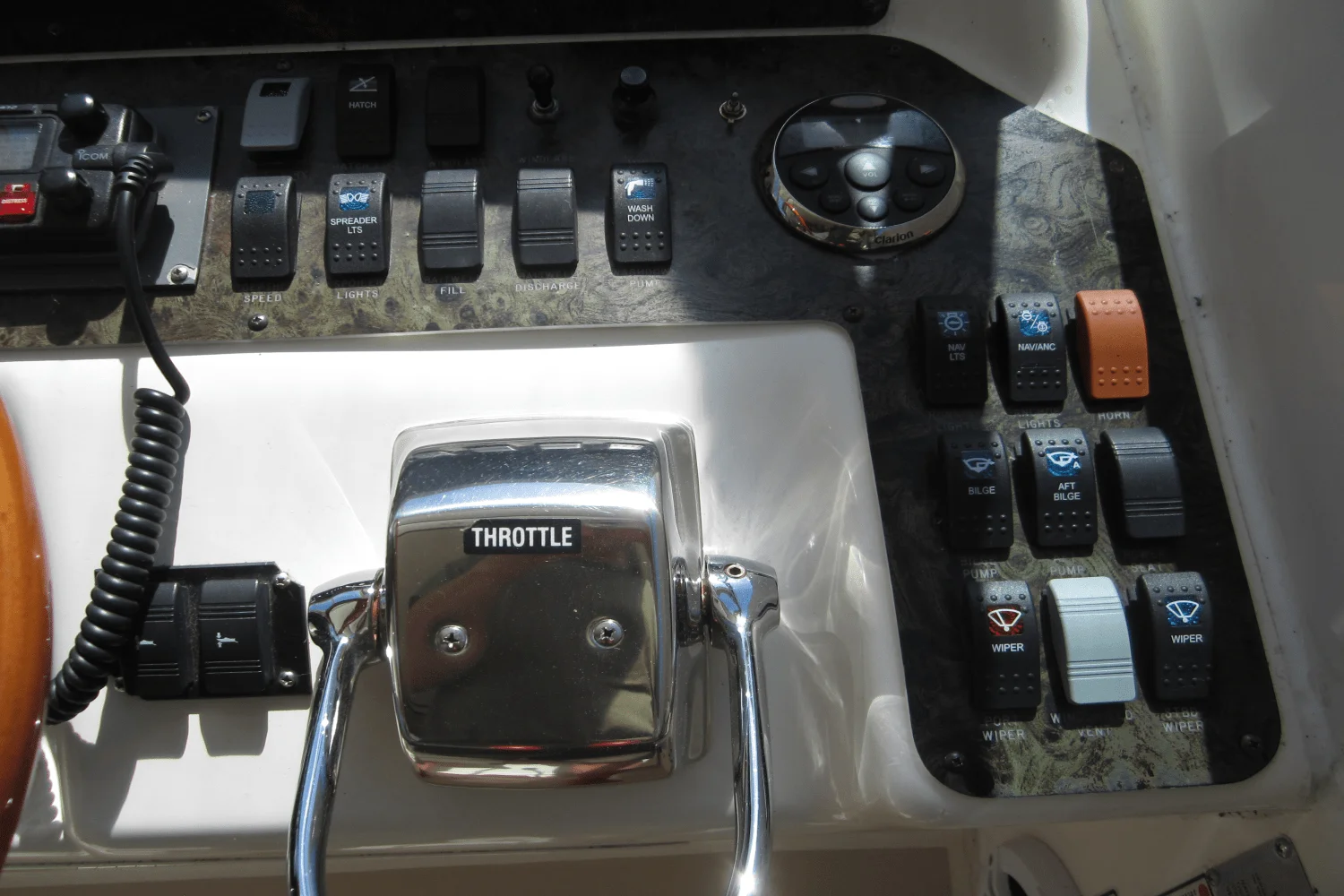 1997 Sea Ray 330 EXPRESS CRUISER Image Thumbnail #48