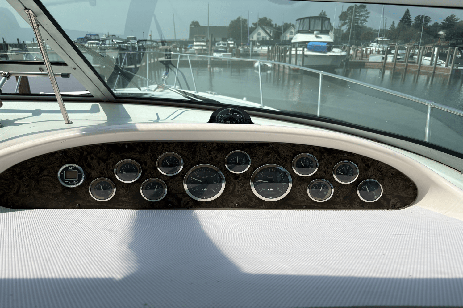 1997 Sea Ray 330 EXPRESS CRUISER Image Thumbnail #36