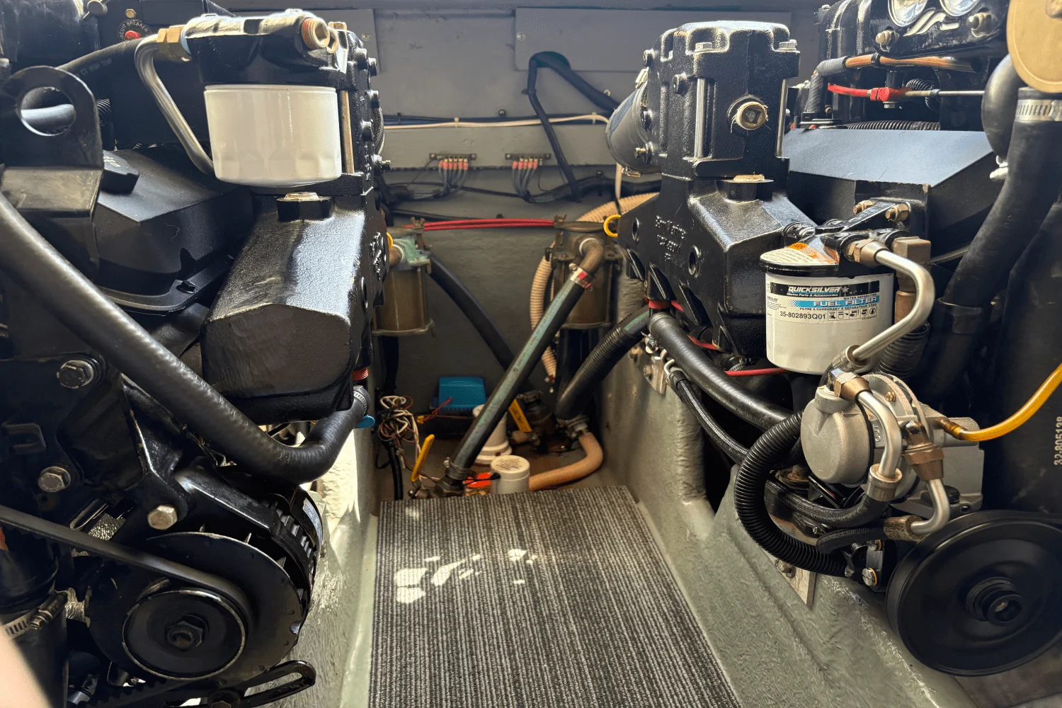 1997 Sea Ray 330 EXPRESS CRUISER Image Thumbnail #66