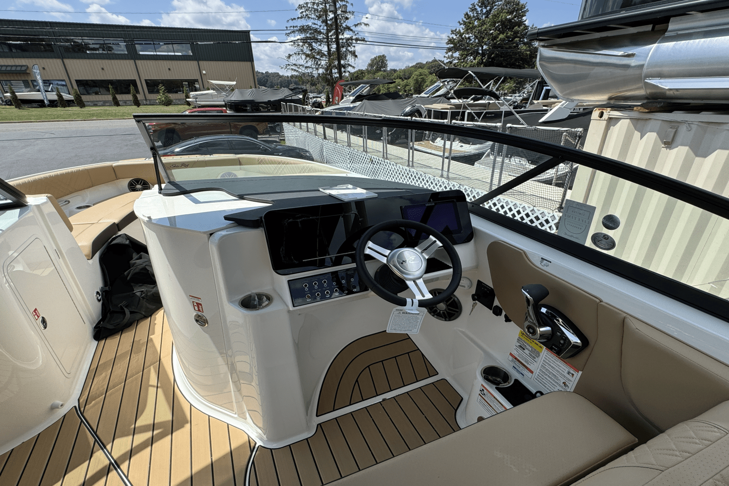 2025 Sea Ray 250 SDX Image Thumbnail #13
