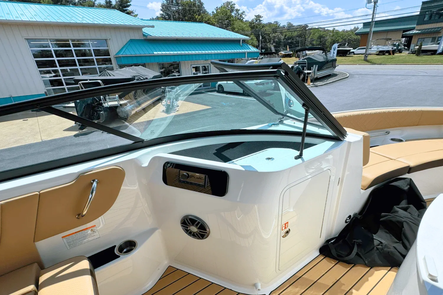 2025 Sea Ray 250 SDX Image Thumbnail #12