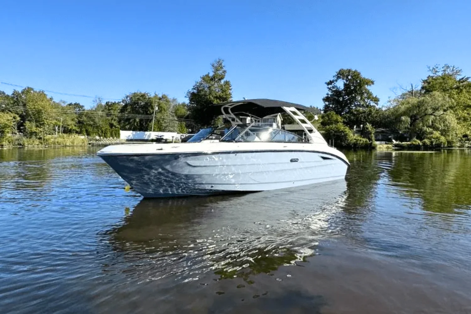 2025 Sea Ray 250 SDX Image Thumbnail #2