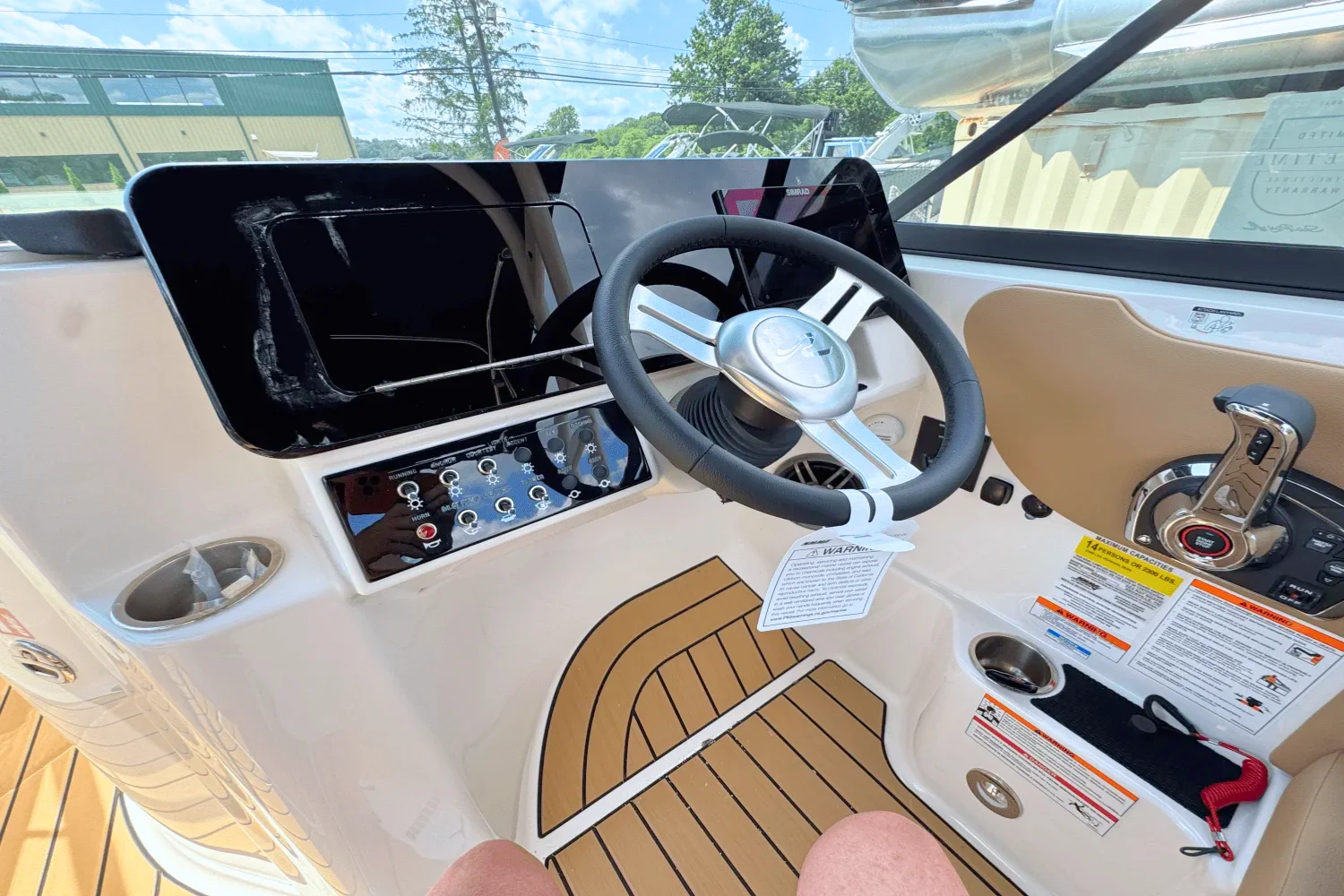 2025 Sea Ray 250 SDX Image Thumbnail #10