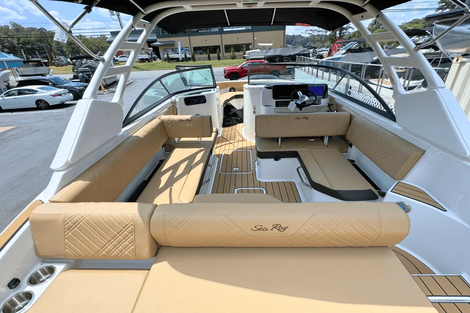 2025 Sea Ray 250 SDX Image Thumbnail #3