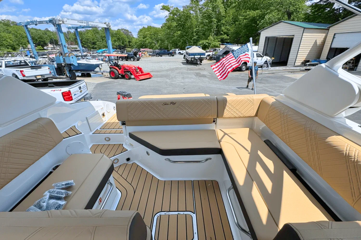 2025 Sea Ray 250 SDX Image Thumbnail #4