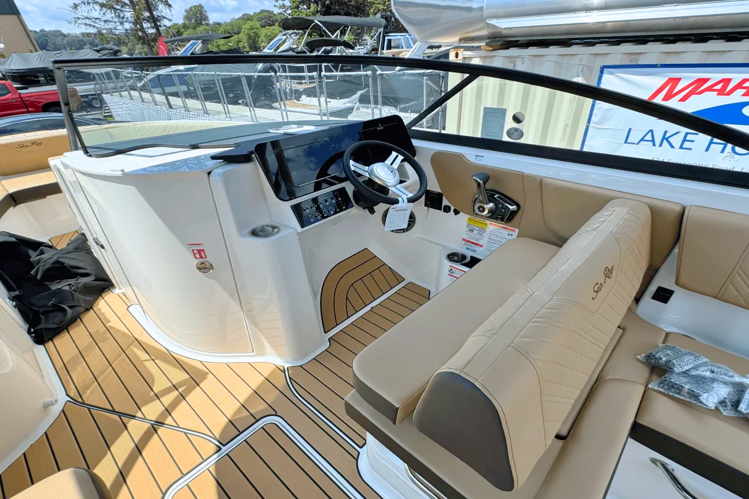 2025 Sea Ray 250 SDX Image Thumbnail #9