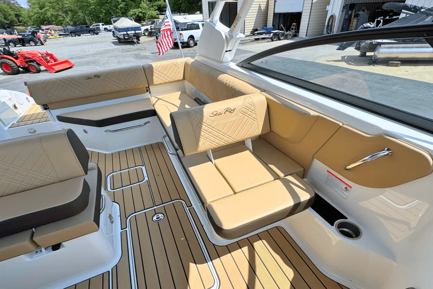 2025 Sea Ray 250 SDX Image Thumbnail #7