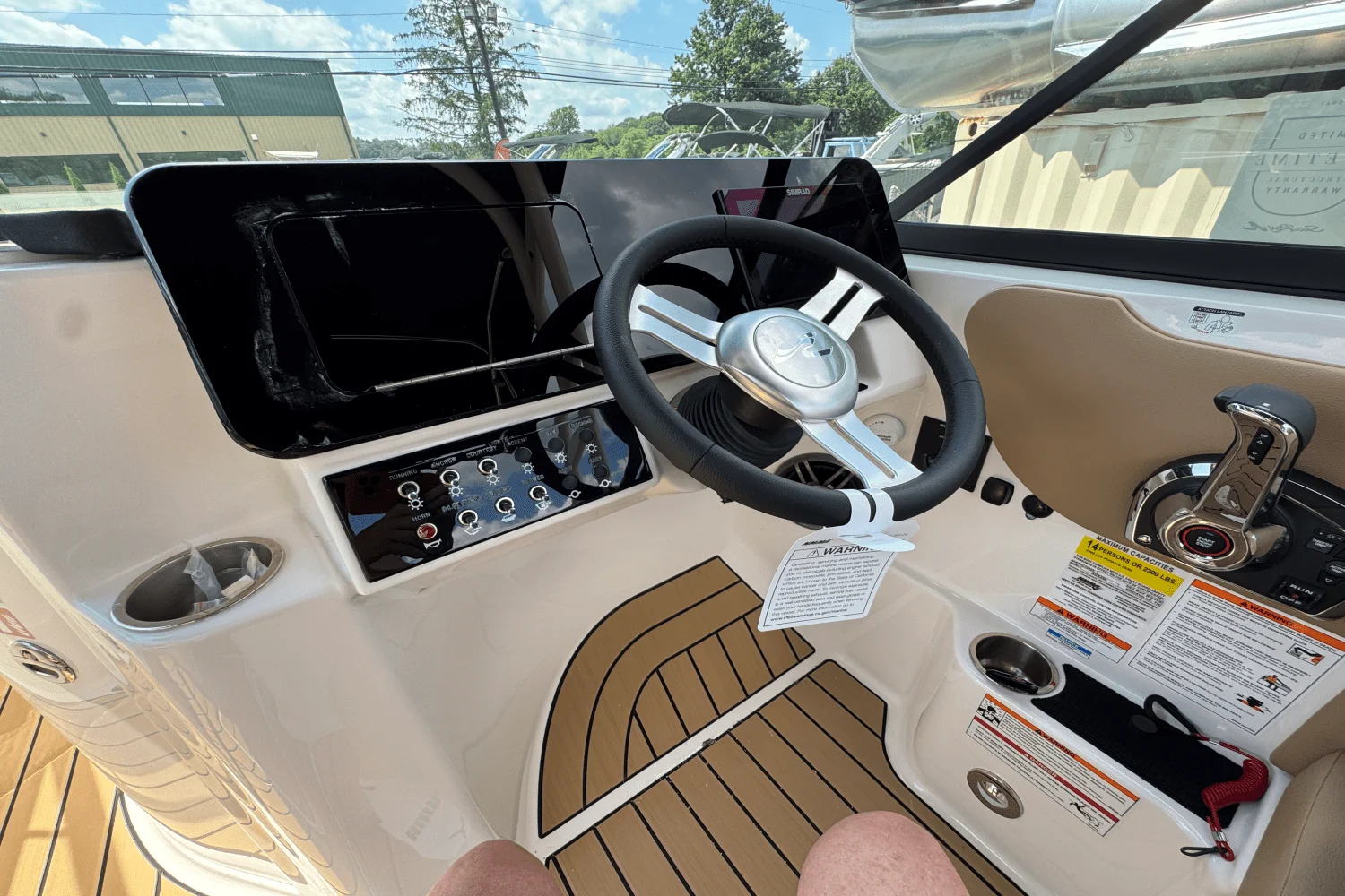 2025 Sea Ray 250 SDX Image Thumbnail #12