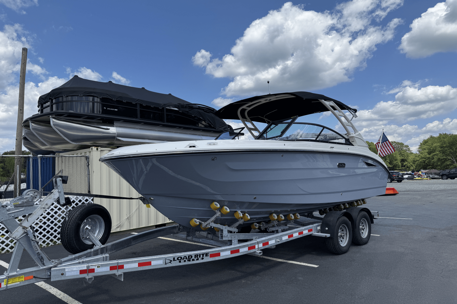 2025 Sea Ray 250 SDX Image Thumbnail #2