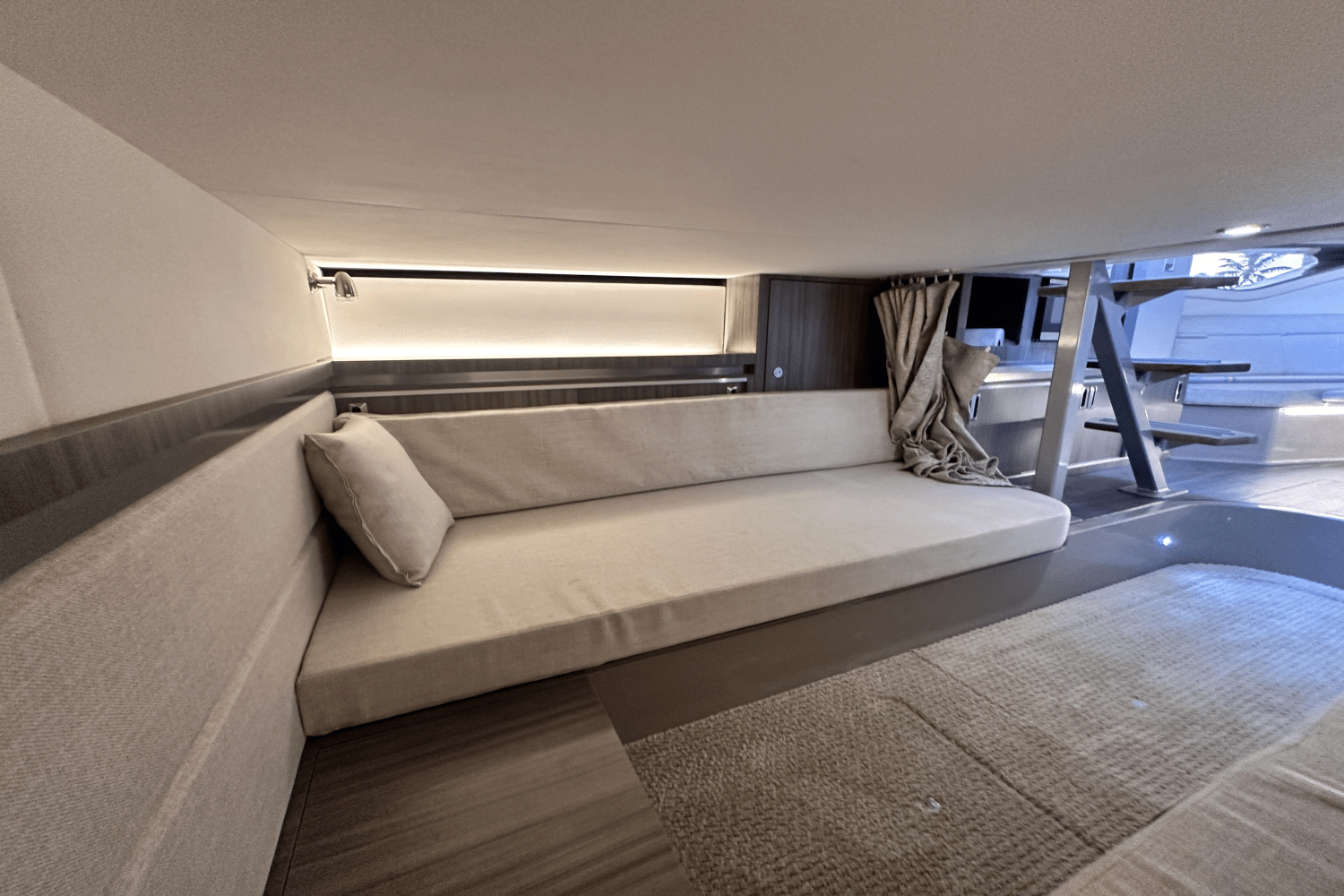 2022 Sea Ray 320 SUNDANCER Image Thumbnail #27