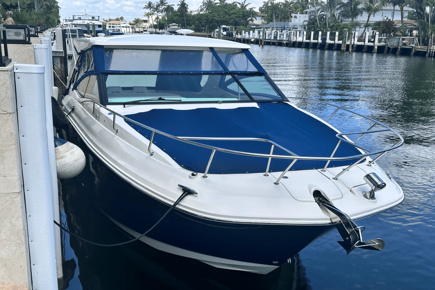 2022 Sea Ray 320 SUNDANCER