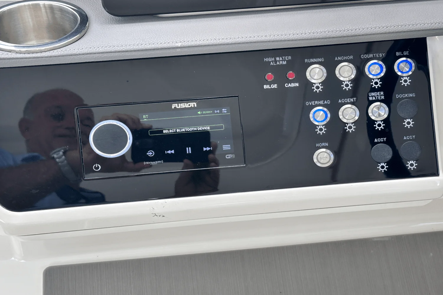 2022 Sea Ray 320 SUNDANCER Image Thumbnail #39