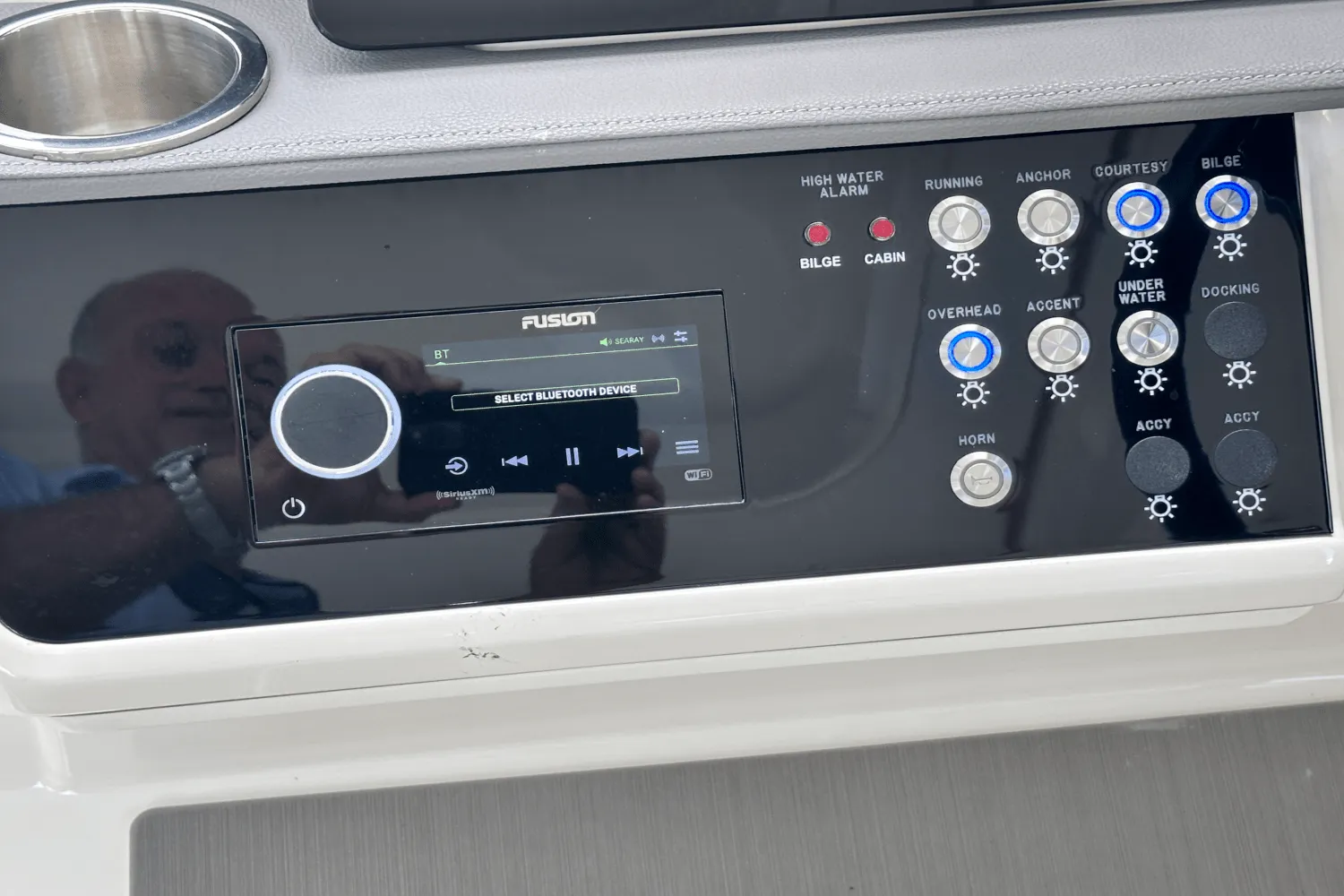 2022 Sea Ray 320 SUNDANCER Image Thumbnail #39