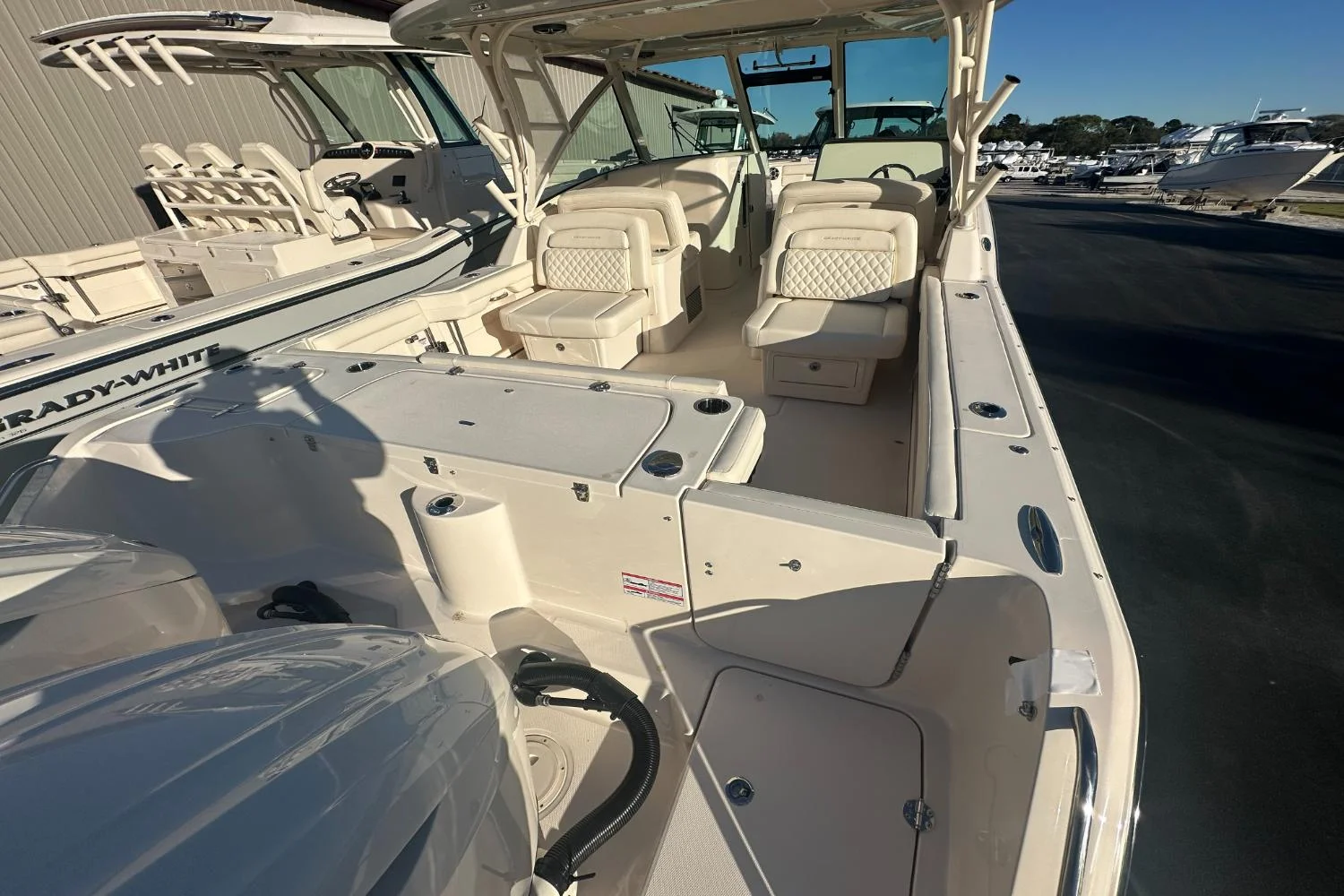 2026 Grady-White Freedom 325 Image Thumbnail #3