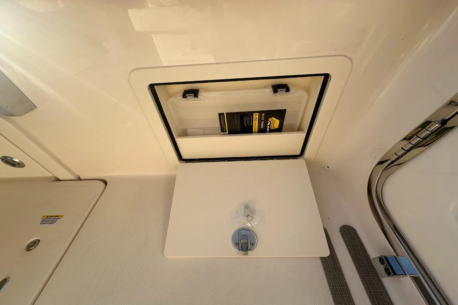 2026 Grady-White Freedom 325 Image Thumbnail #10