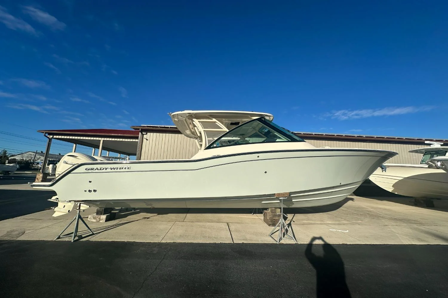 2026 Grady-White Freedom 325 Image Thumbnail #1