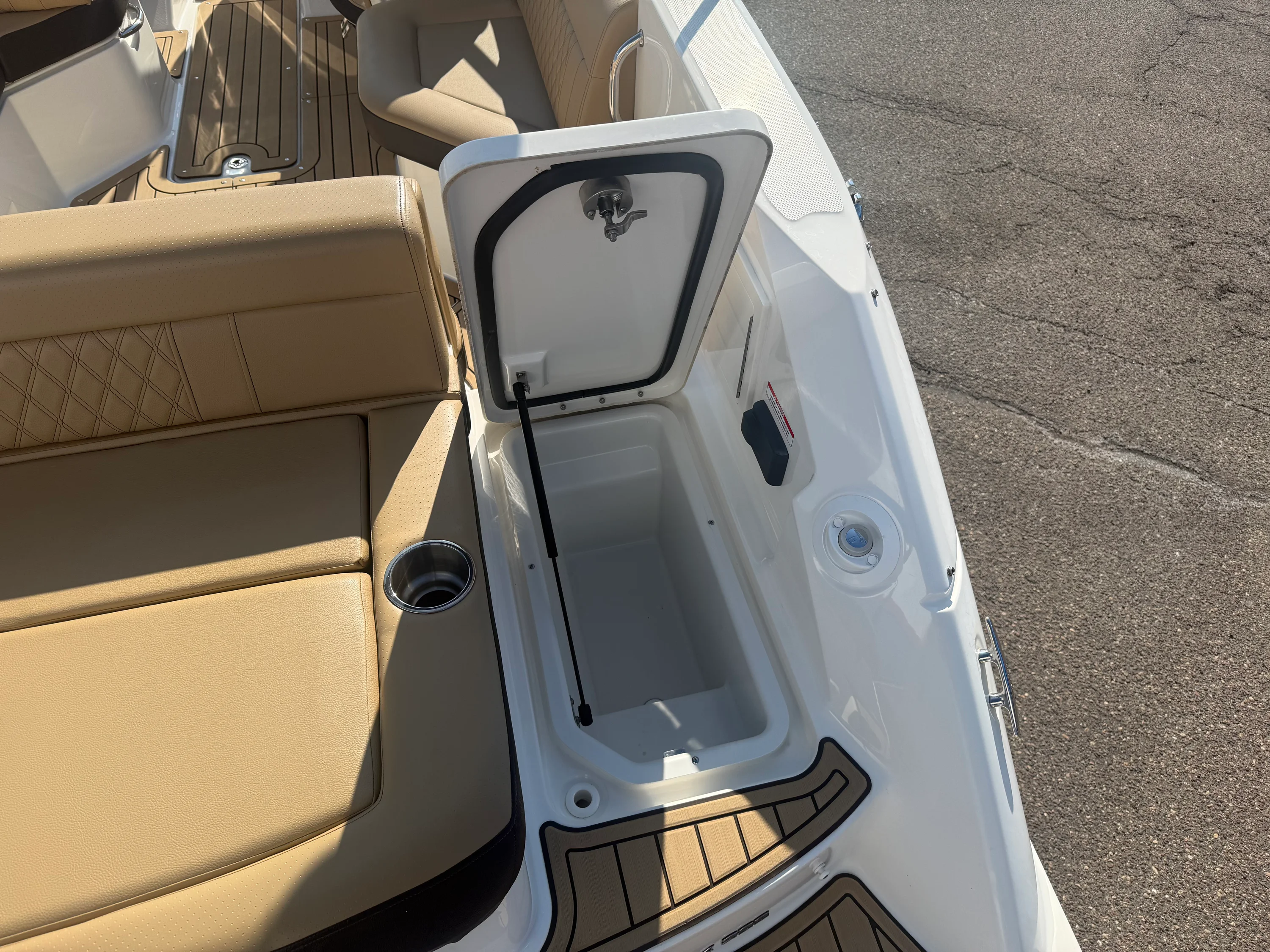 2020 Sea Ray 230 SLX Image Thumbnail #19