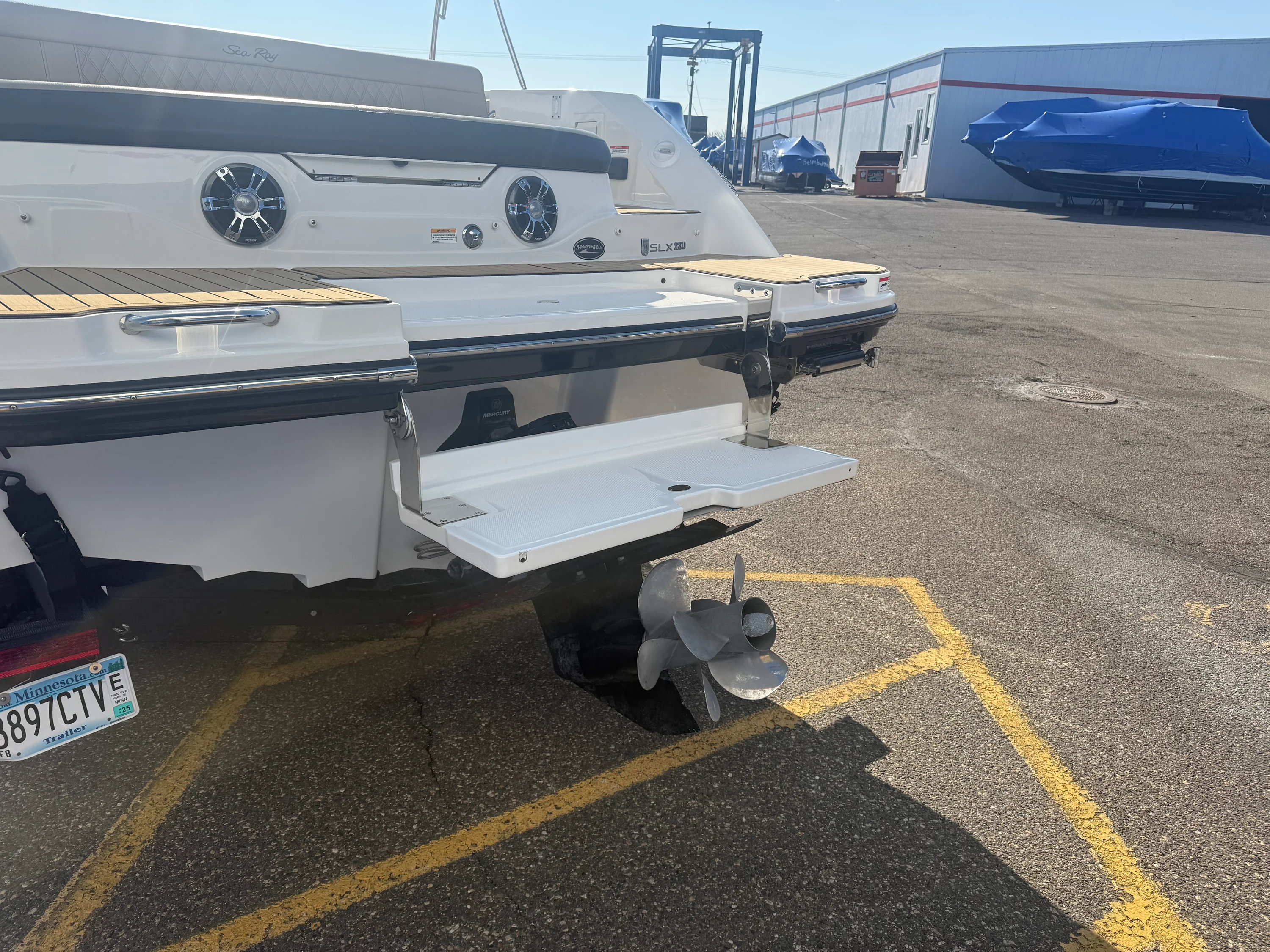 2020 Sea Ray 230 SLX Image Thumbnail #11