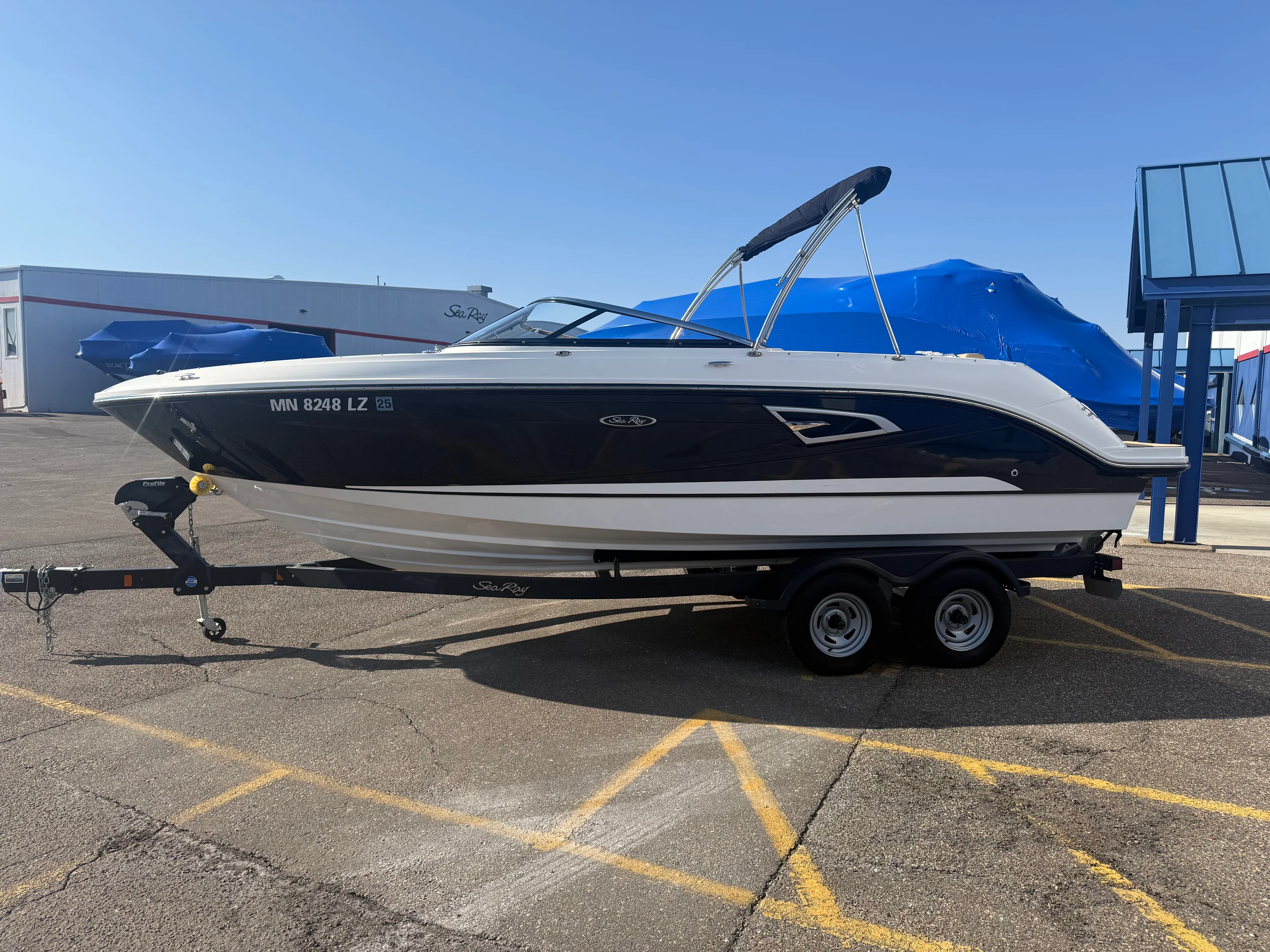 2020 Sea Ray 230 SLX Image Thumbnail #0