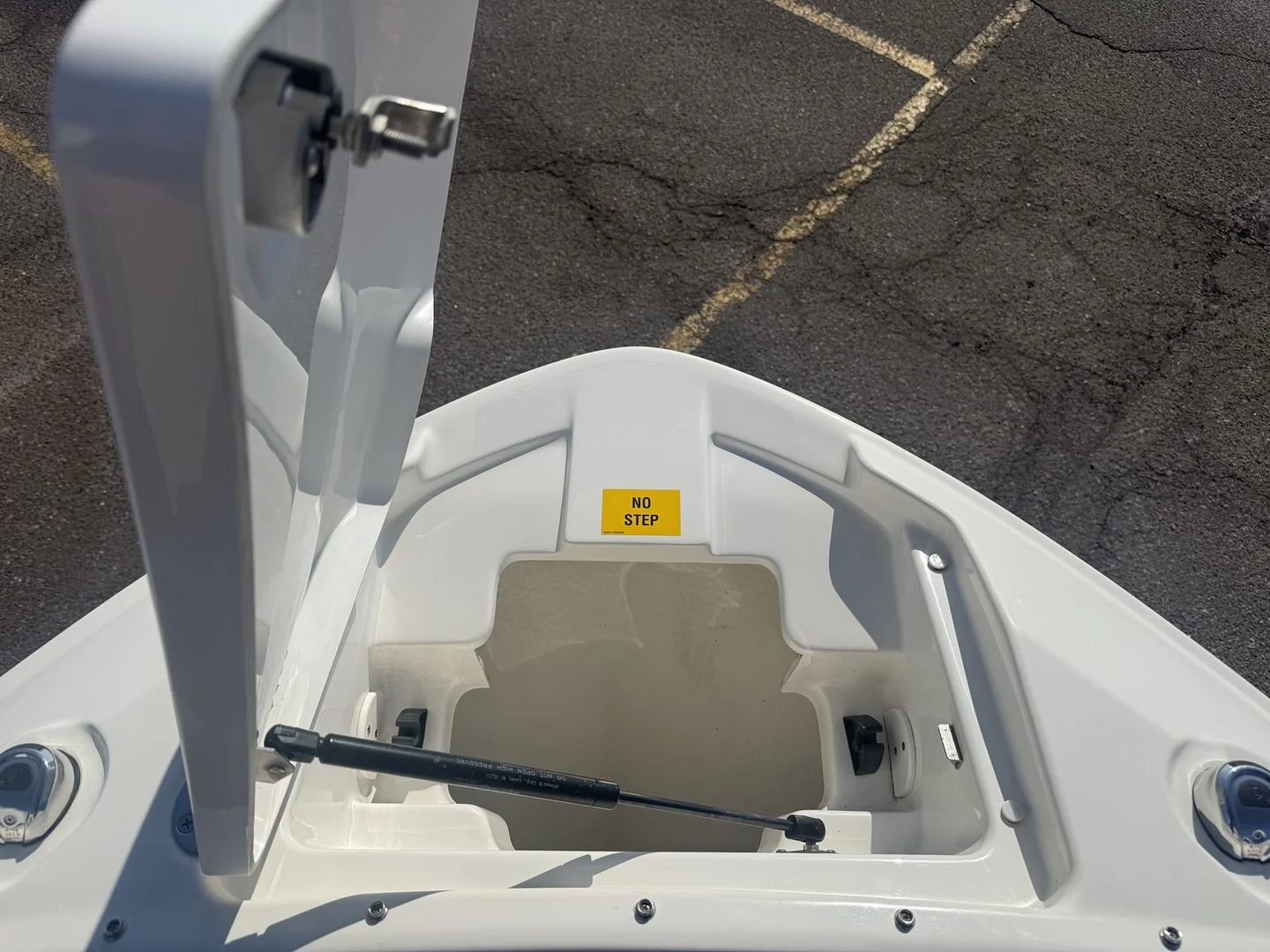 2020 Sea Ray 230 SLX Image Thumbnail #57