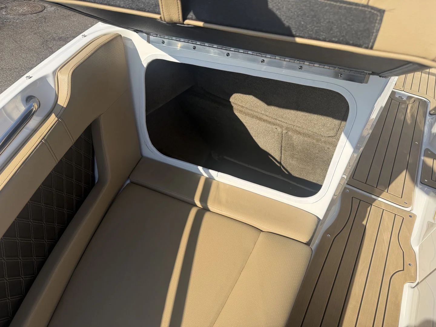 2020 Sea Ray 230 SLX Image Thumbnail #52