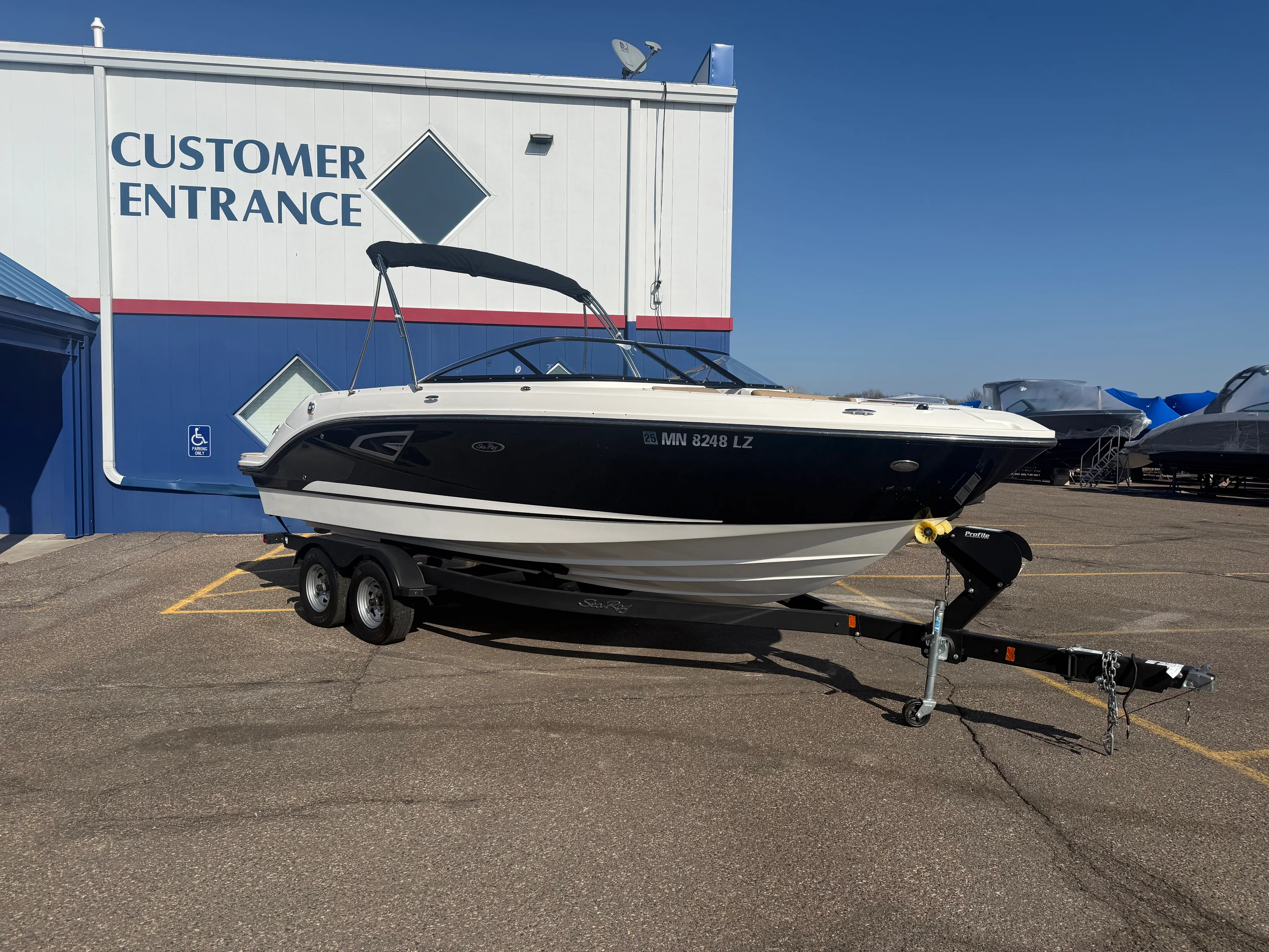 2020 Sea Ray 230 SLX Image Thumbnail #1