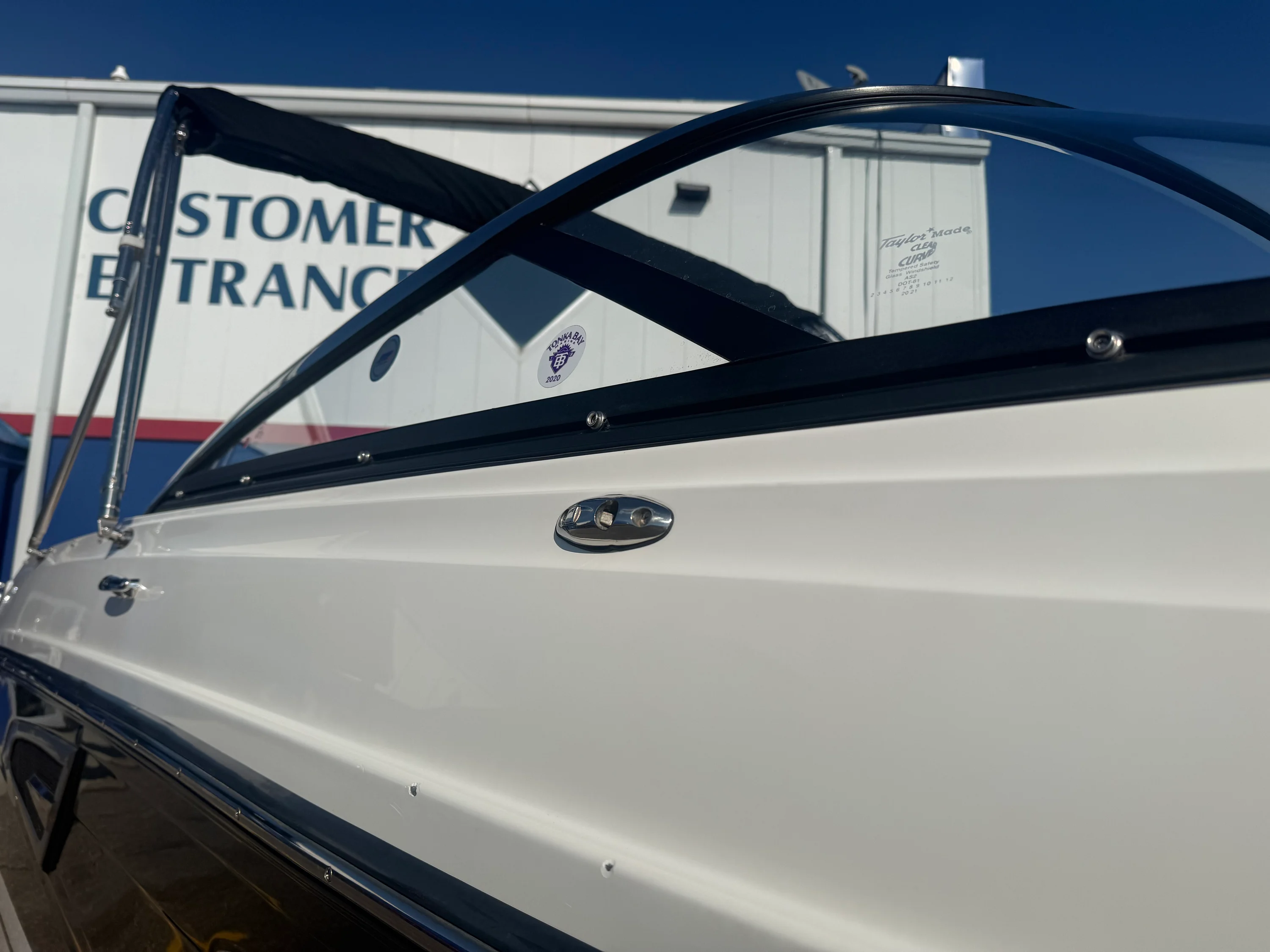 2020 Sea Ray 230 SLX Image Thumbnail #6