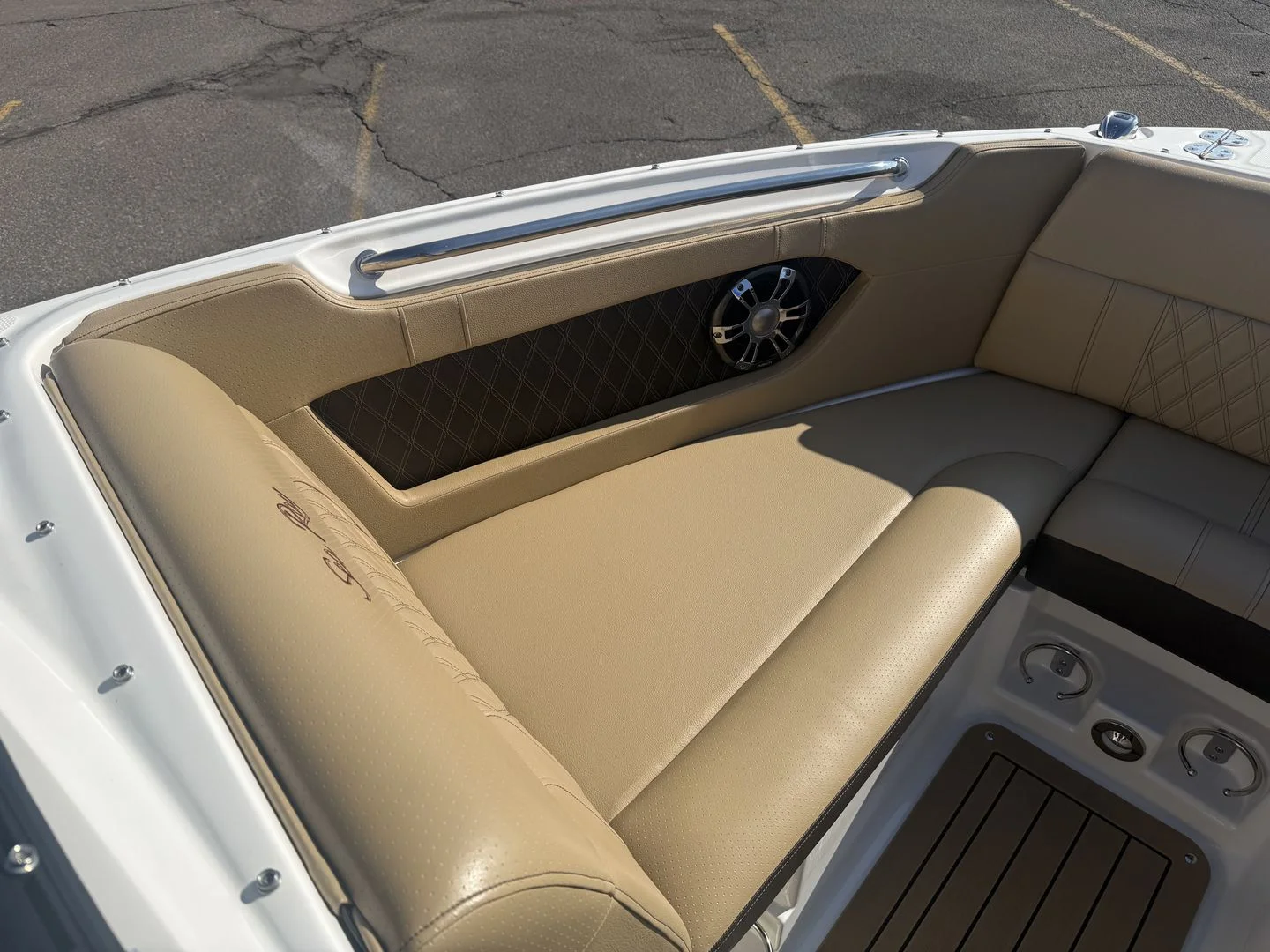 2020 Sea Ray 230 SLX Image Thumbnail #54