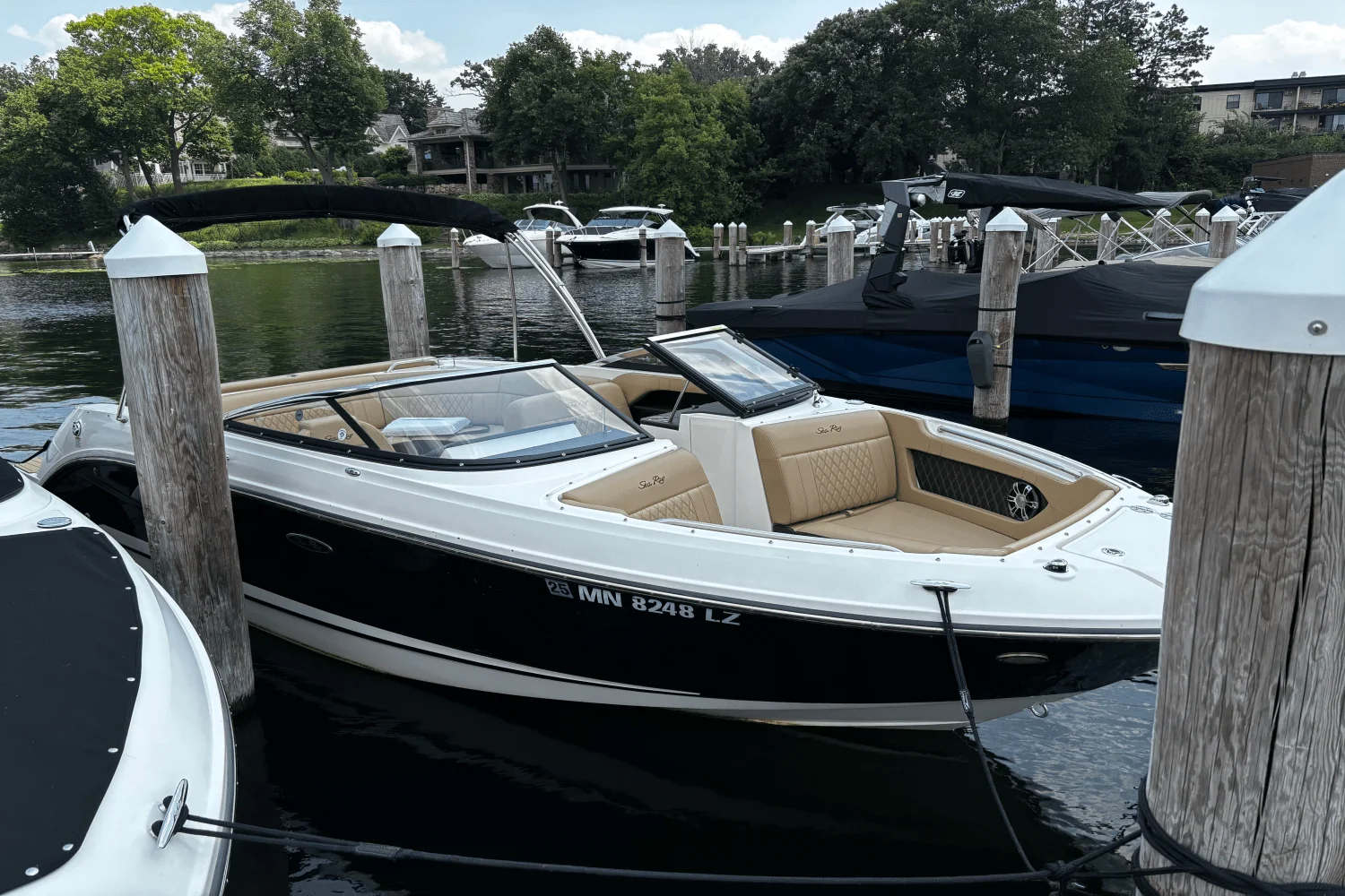 2020 Sea Ray 230 SLX Image Thumbnail #1