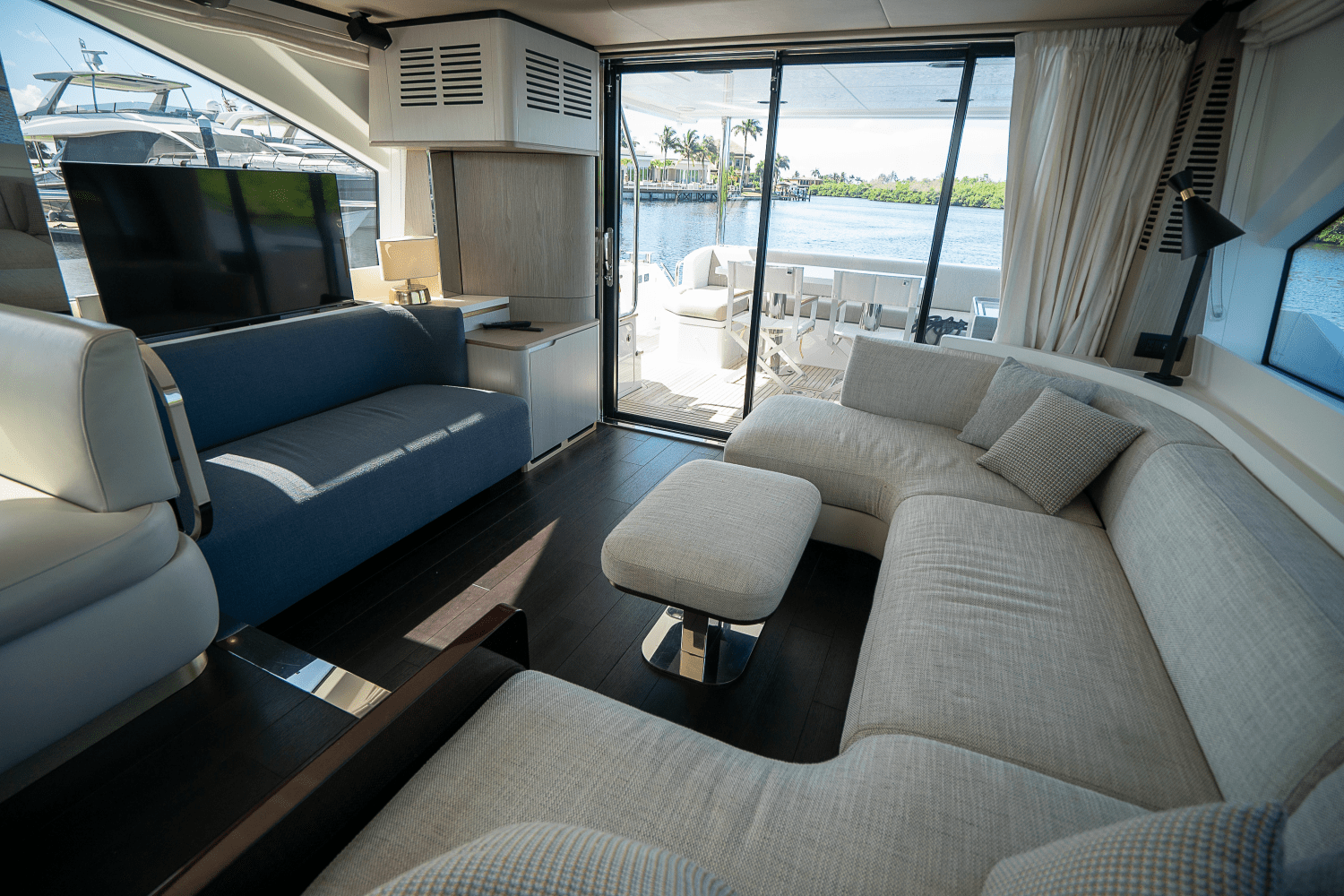 2023 Azimut
                                                             60 FLY Image Thumbnail #39