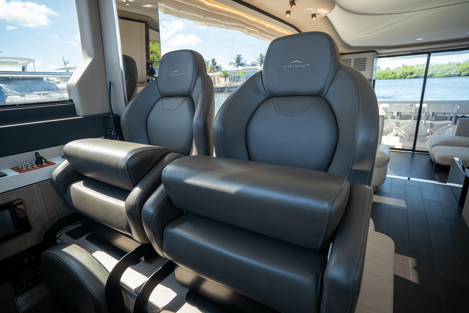 2023 Azimut
                                                             60 FLY Image Thumbnail #31